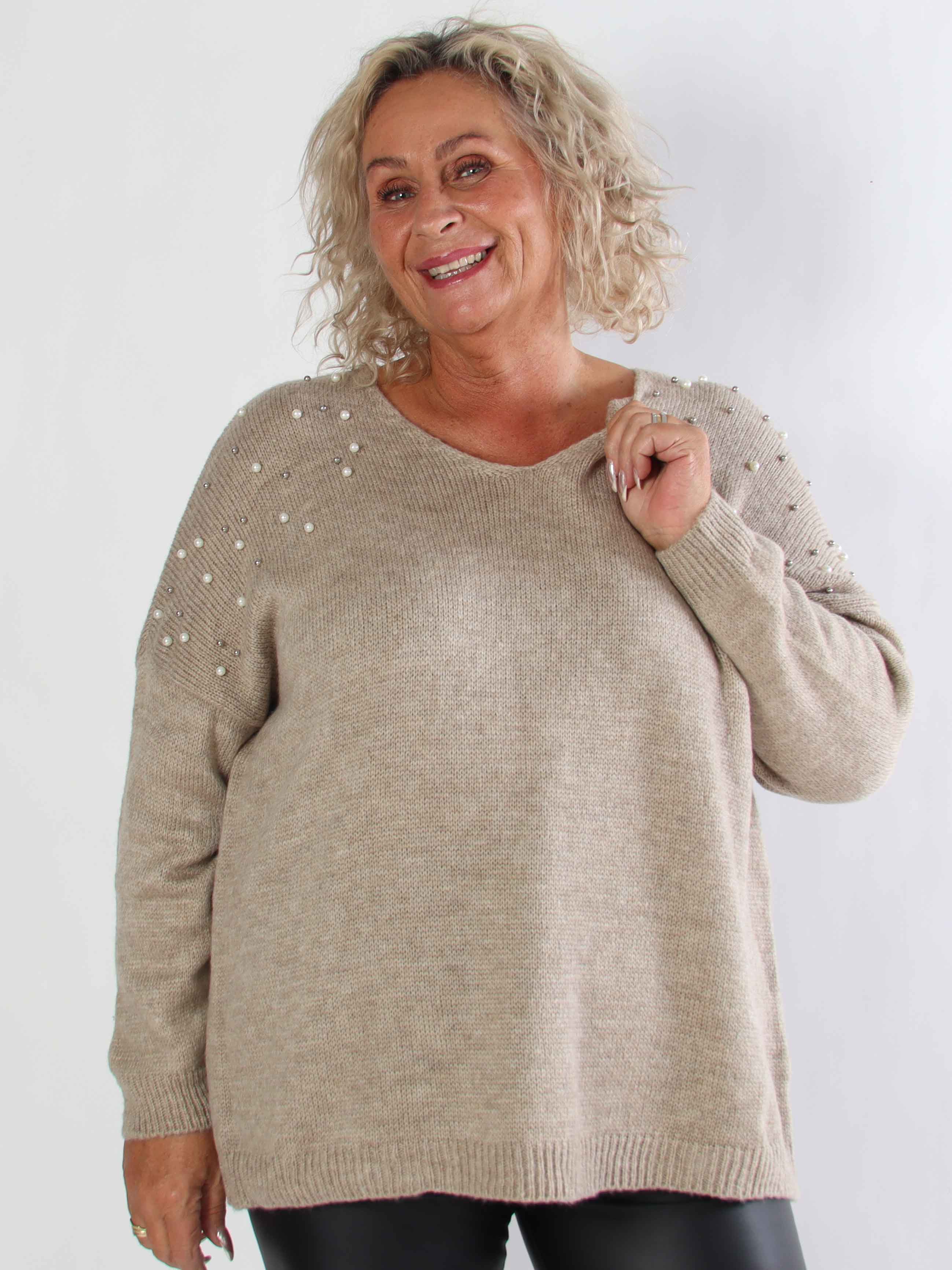 Rydika - Ensfarvet strik pyntet med fine perler