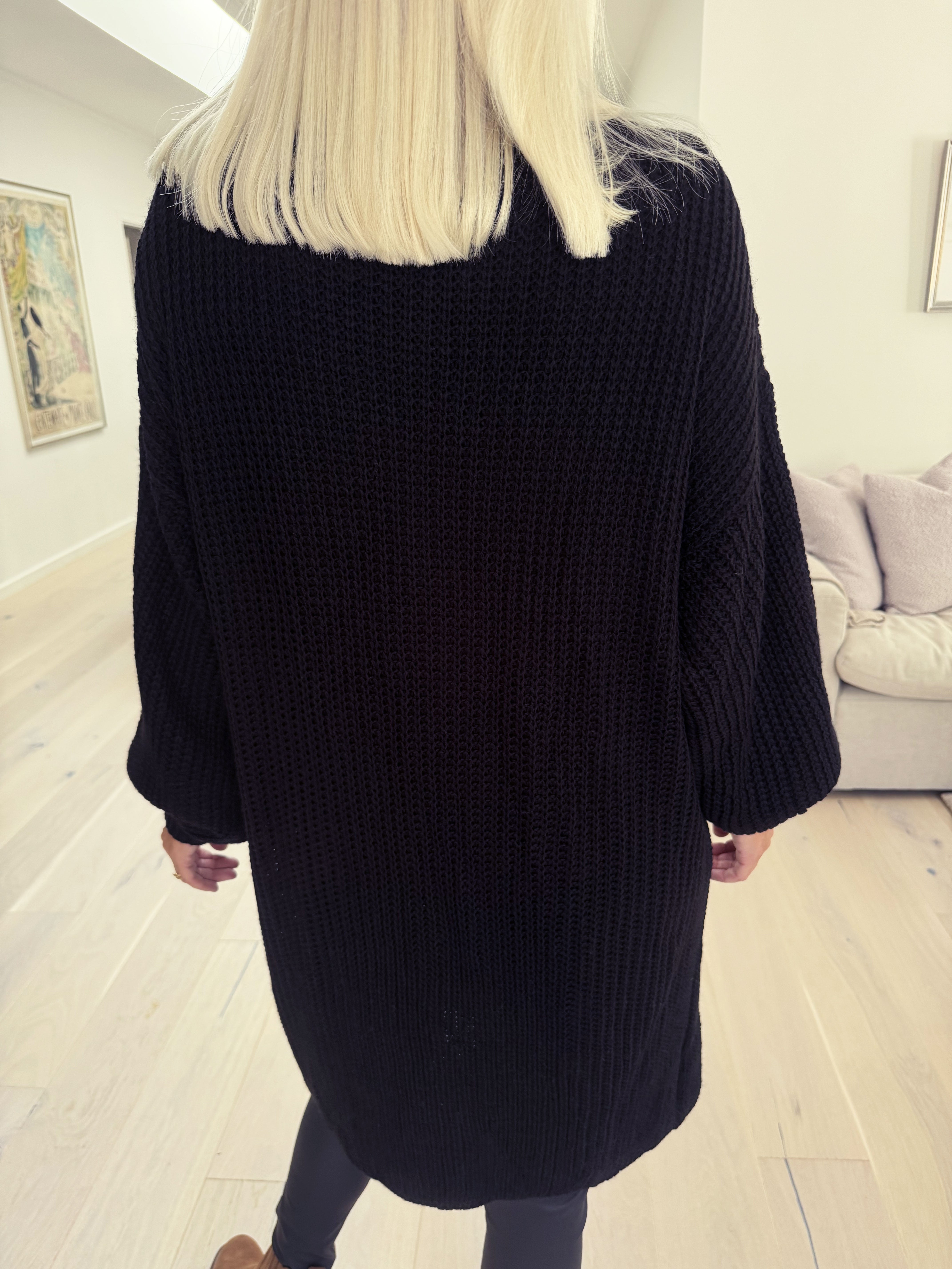 Sally Midi - Lækker strikcardigan med ballonærmer og lommer