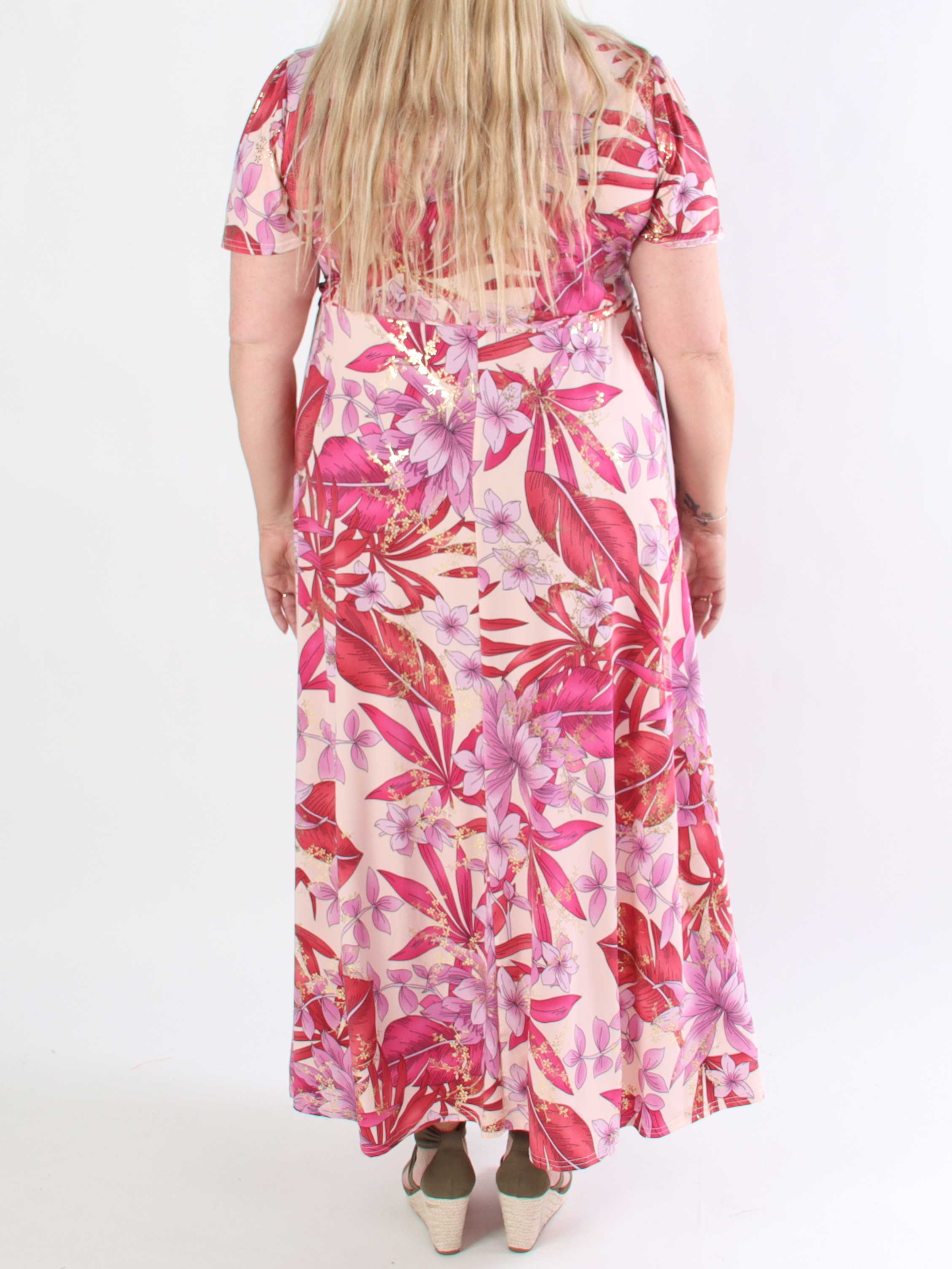 Sansa - Elastisk blomstret plus size kjole med bindebånd