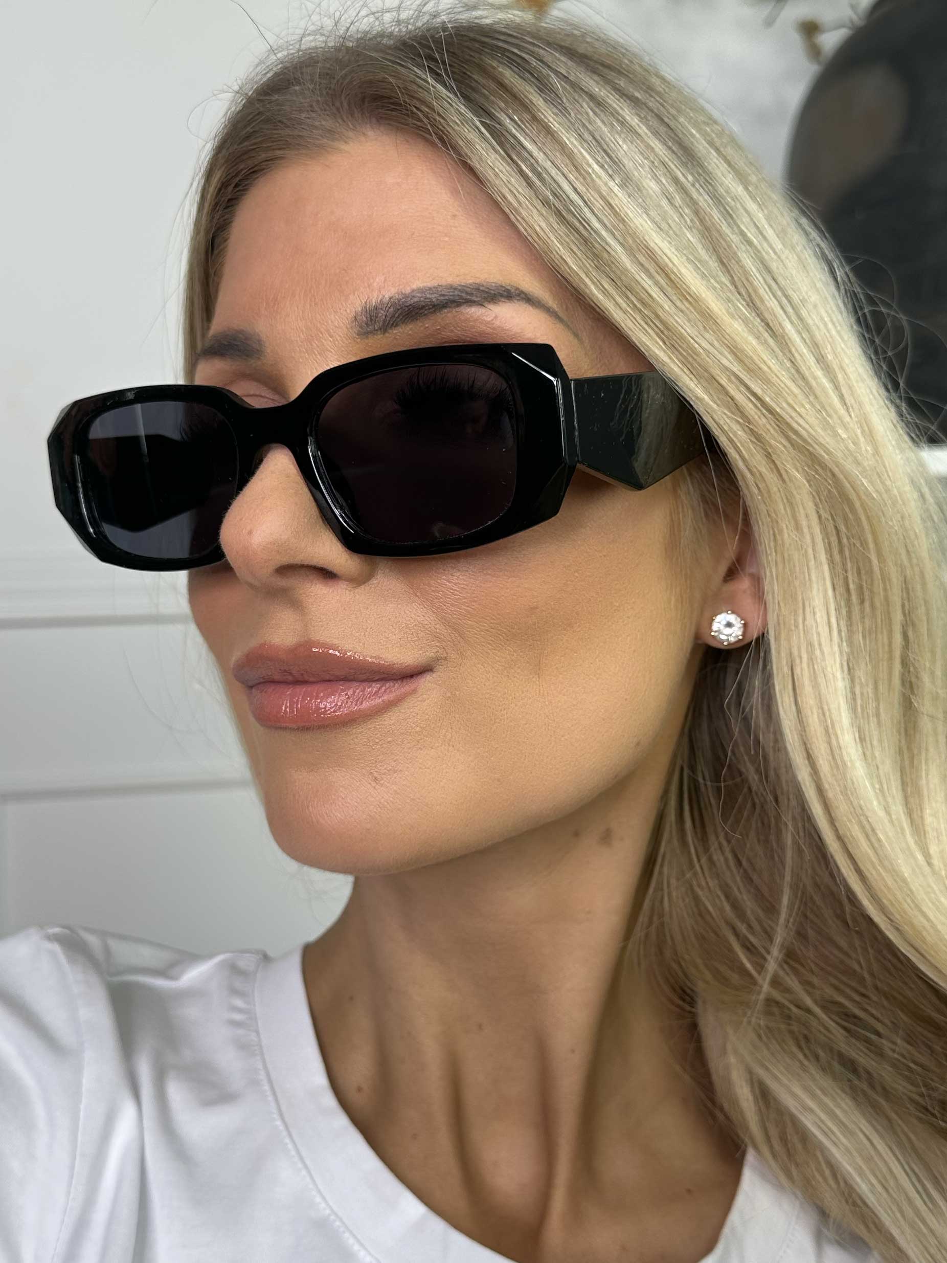 Sarah - Smalle solbriller med bredt stel