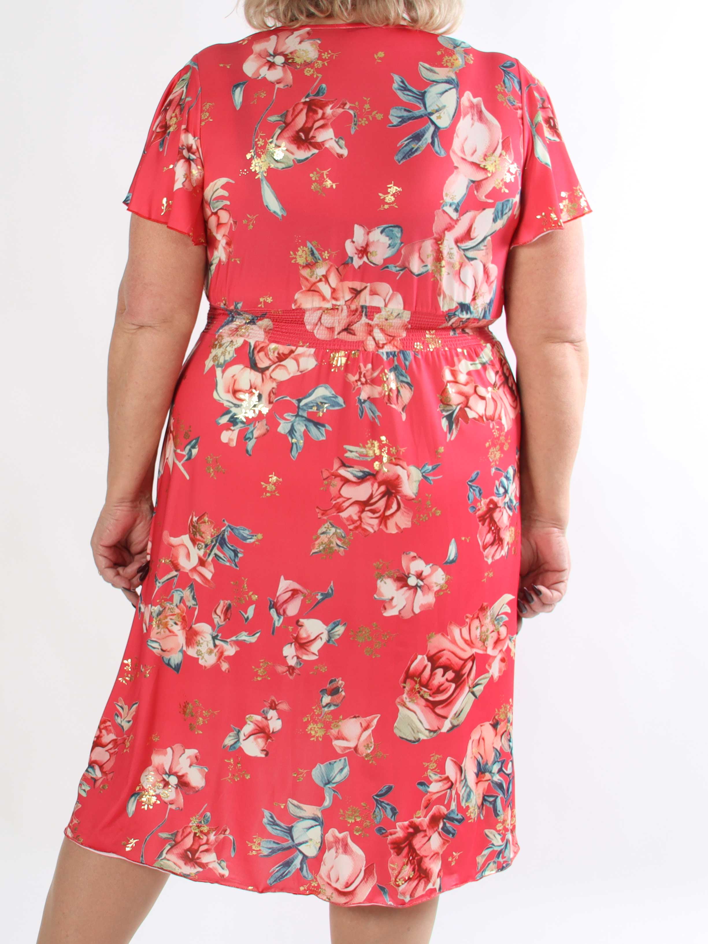 Savina Rose S/S - Blomstret elastisk plus size kjole i slå-om-look