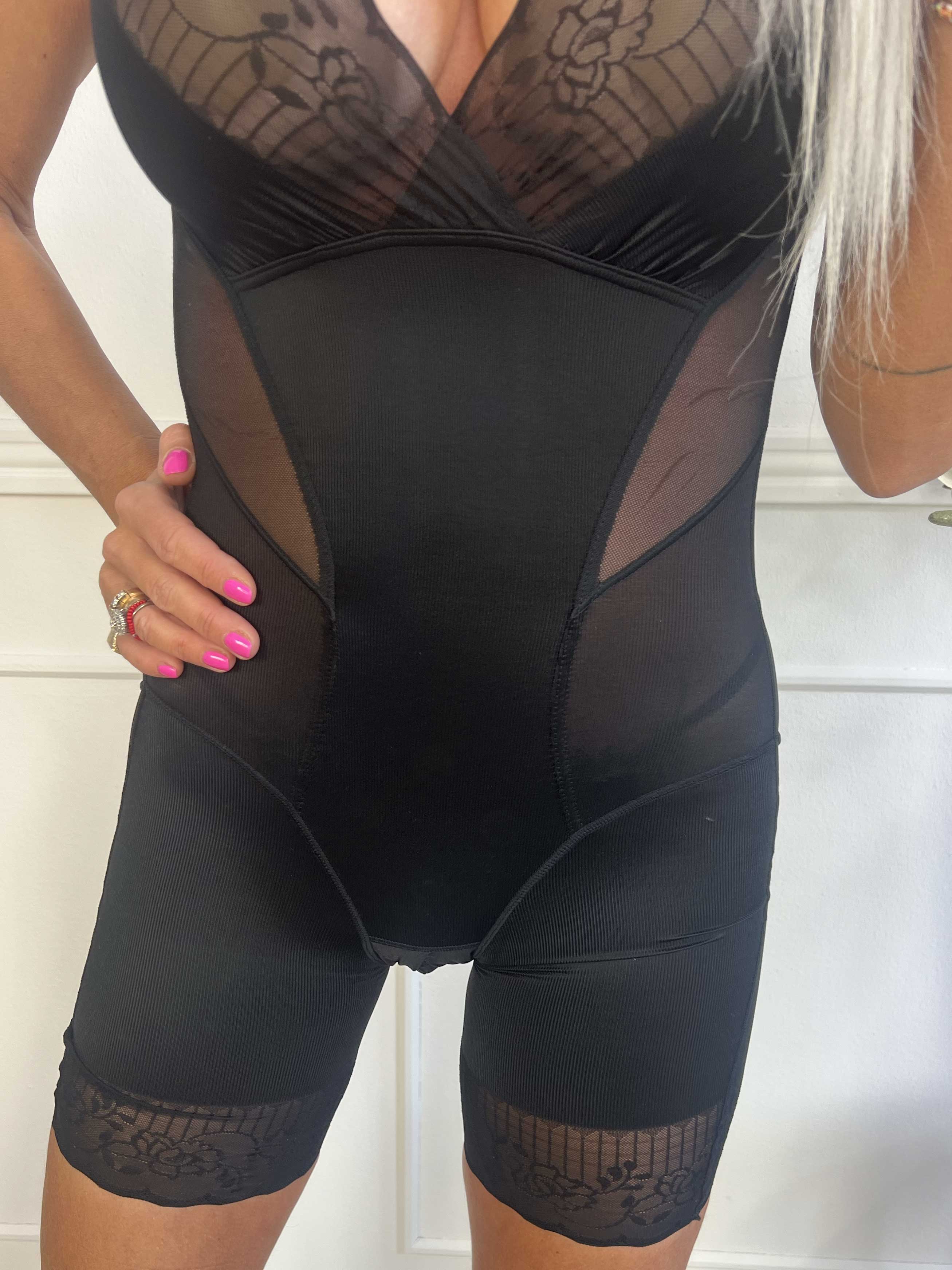 Shaping Lace Suit - Sød bodysuit med blonder