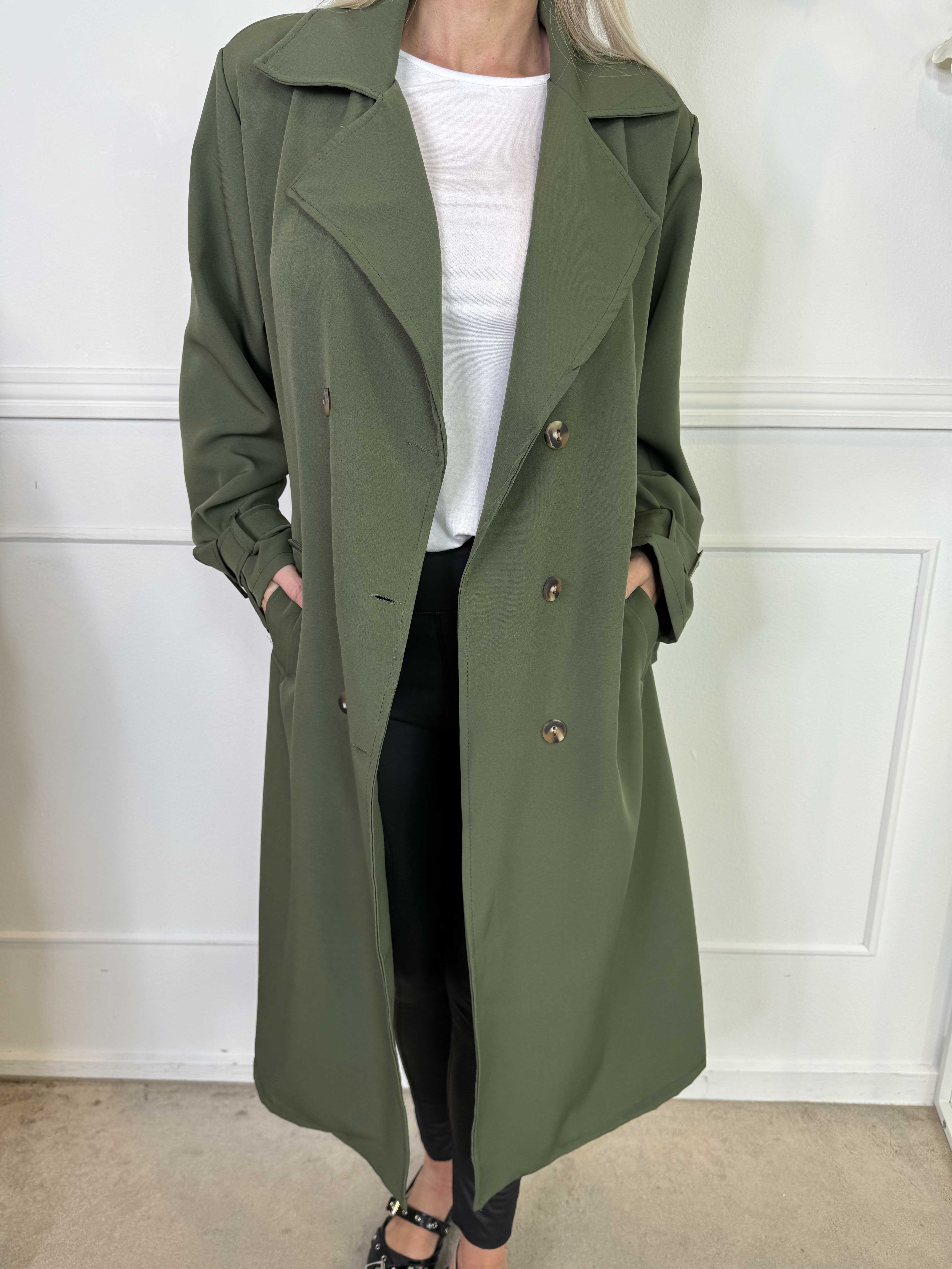 Sharpay - Let trenchcoat med bindebånd