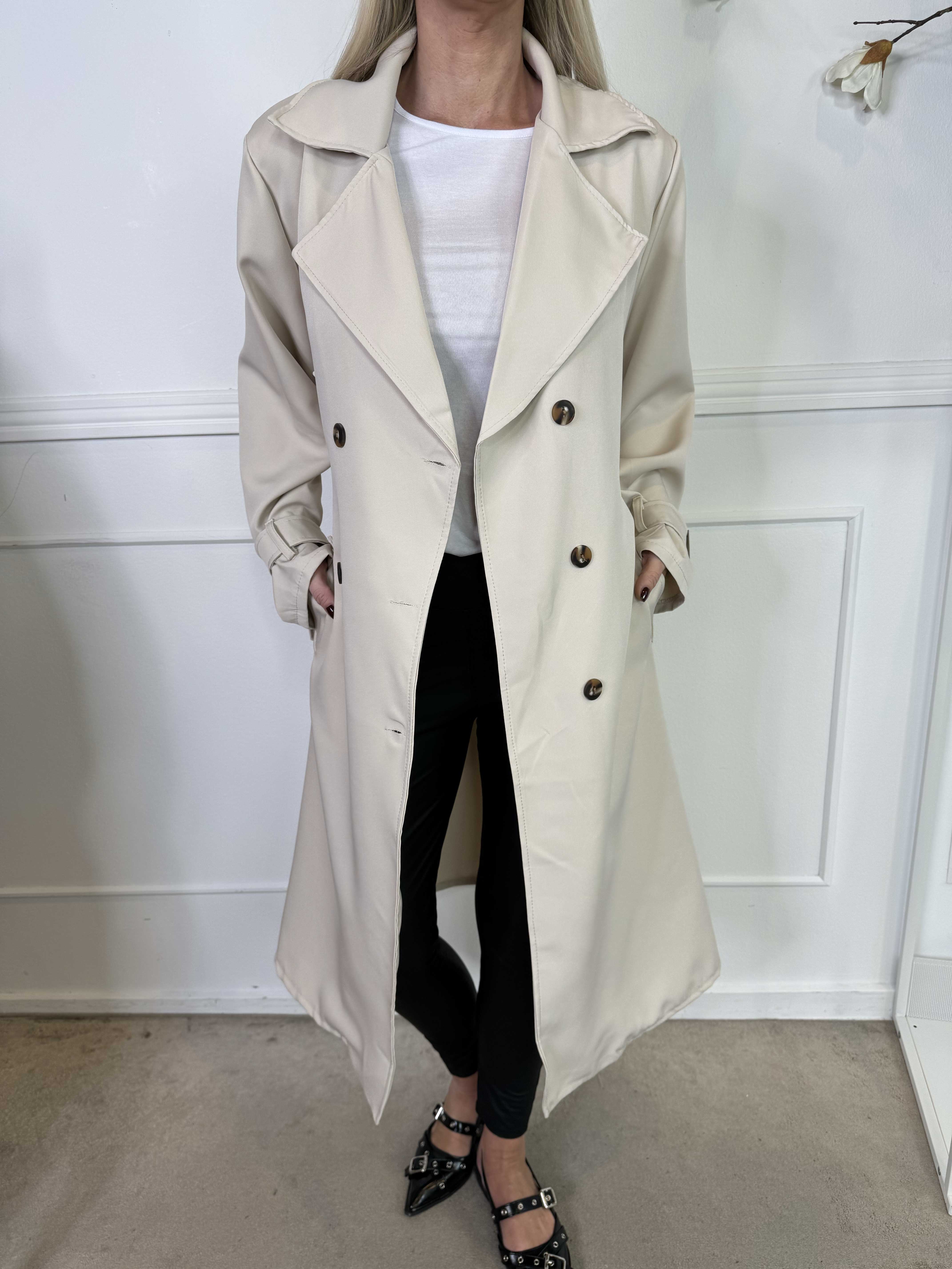 Sharpay - Let trenchcoat med bindebånd