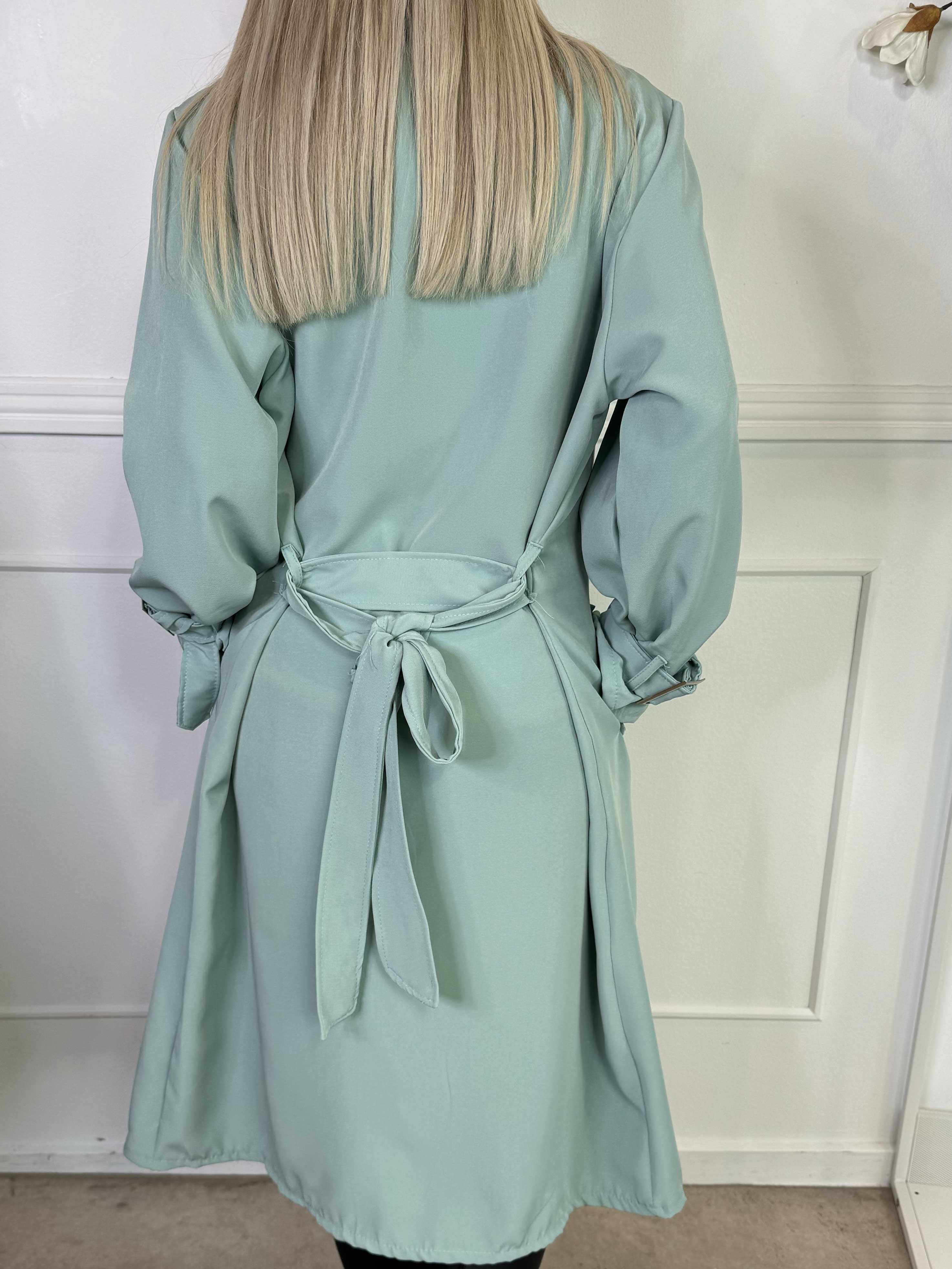 Sharpay - Let trenchcoat med bindebånd