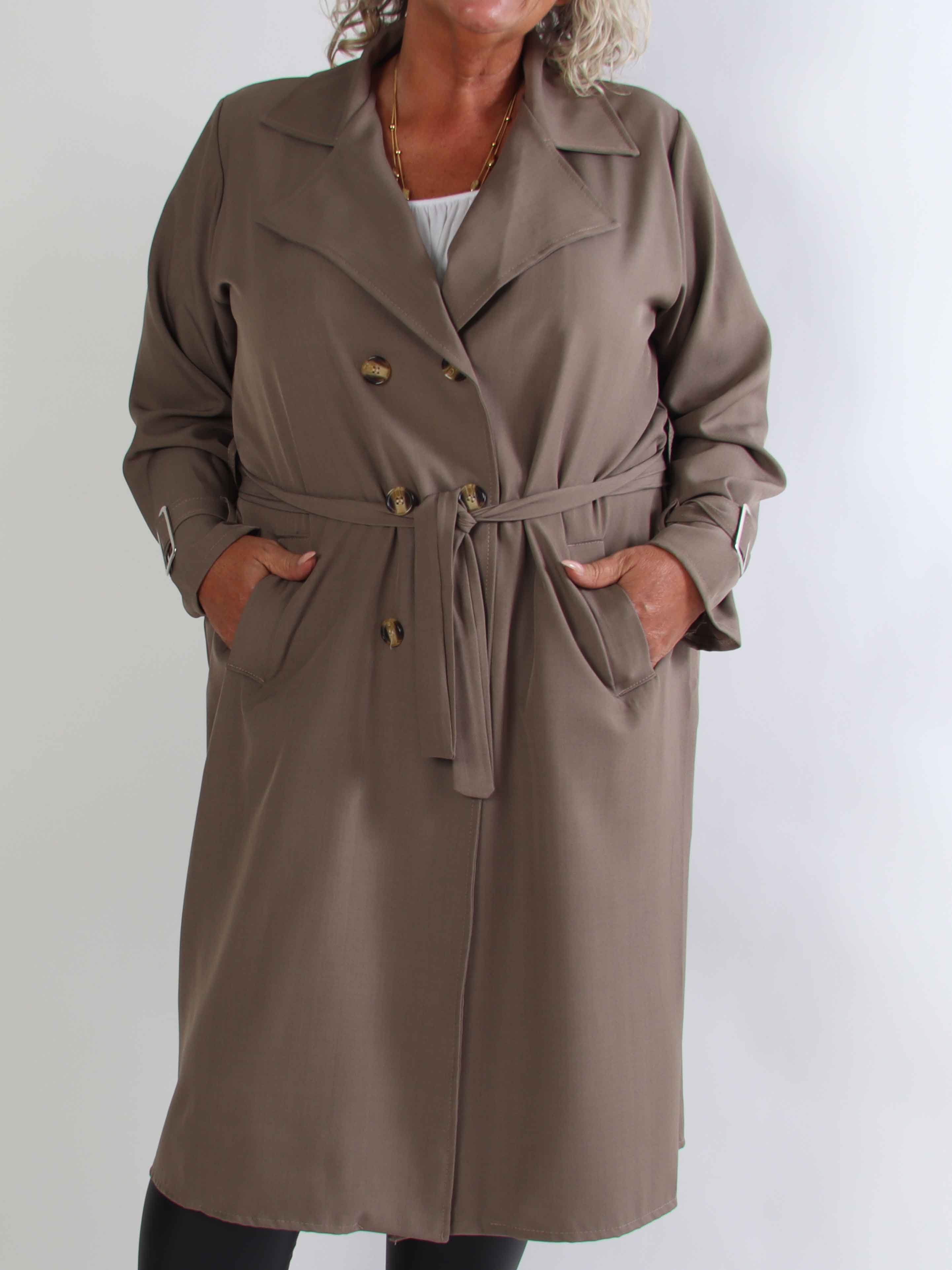 Sharpay 2.0 - Let plus size trenchcoat med bindebånd