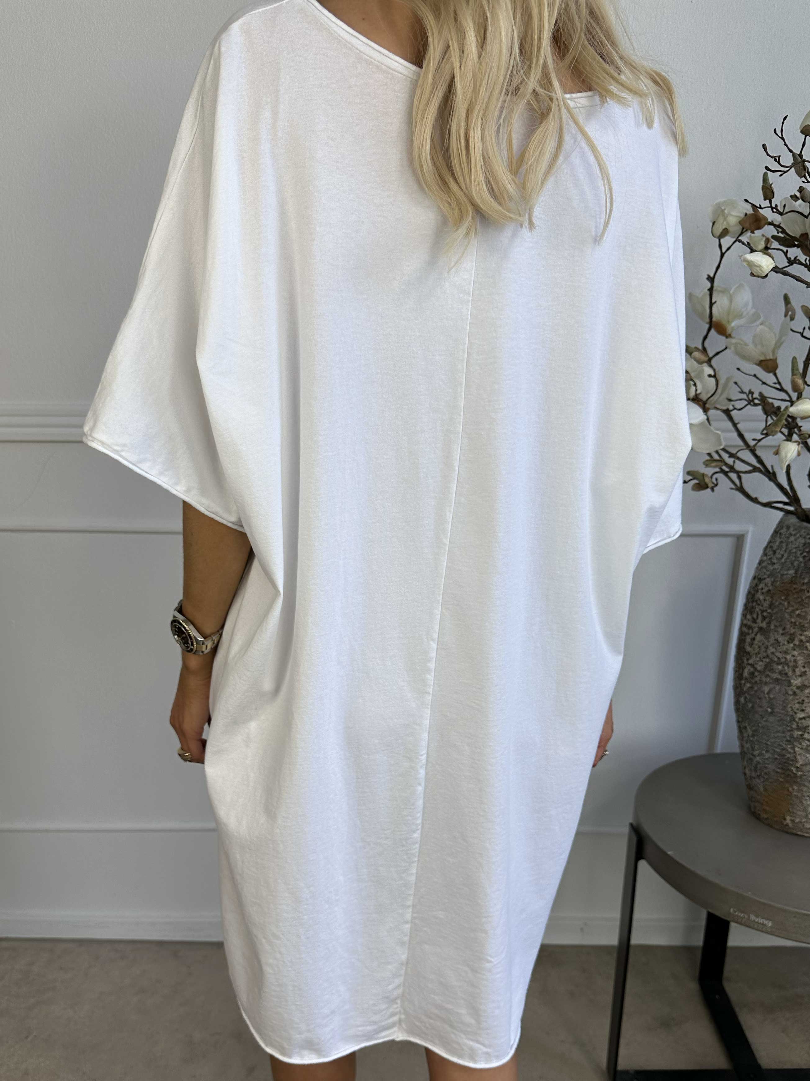 Shila - T-shirtkjole i bomuld med hjerte i pailletter