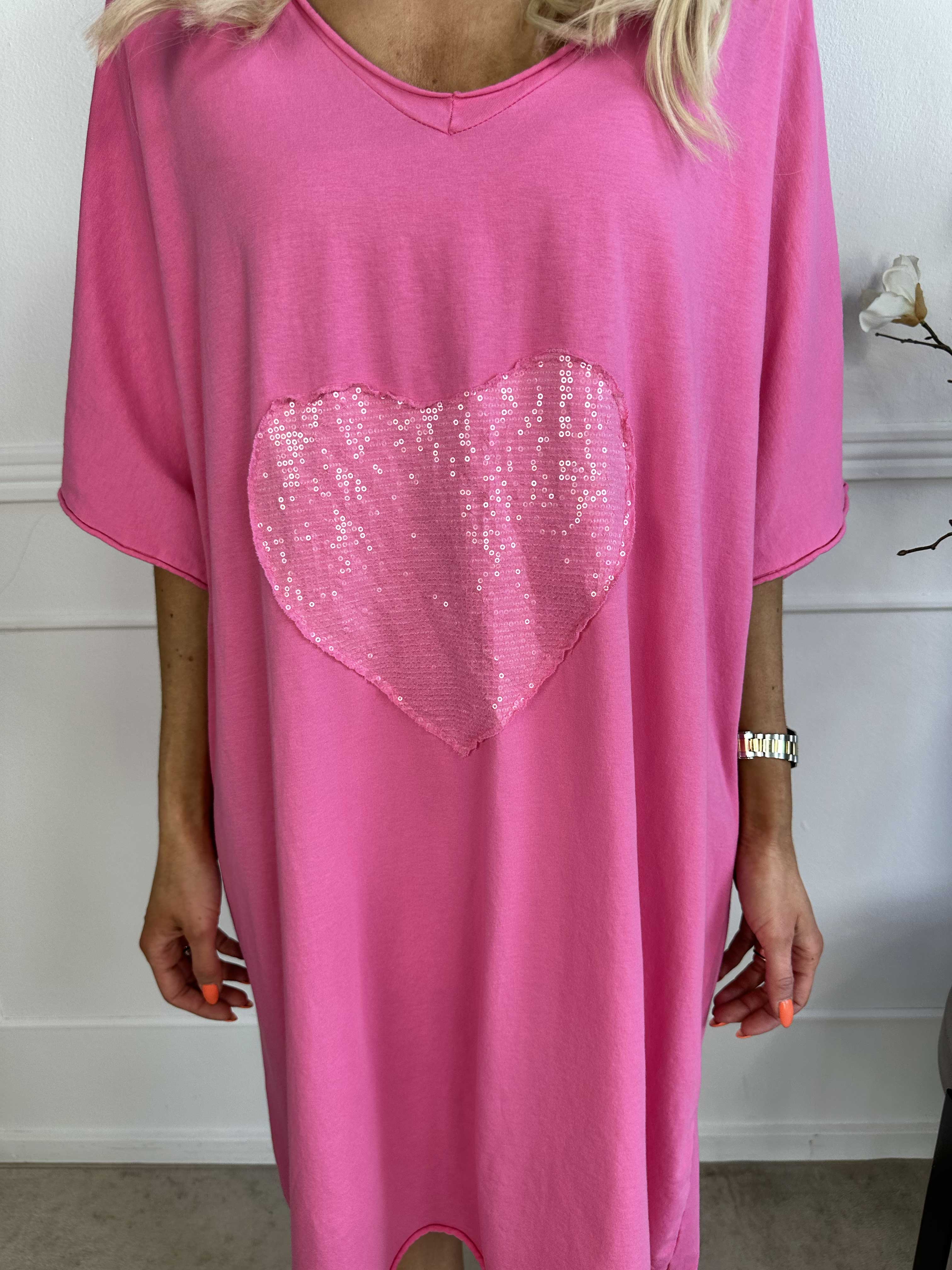 Shila - T-shirtkjole i bomuld med hjerte i pailletter