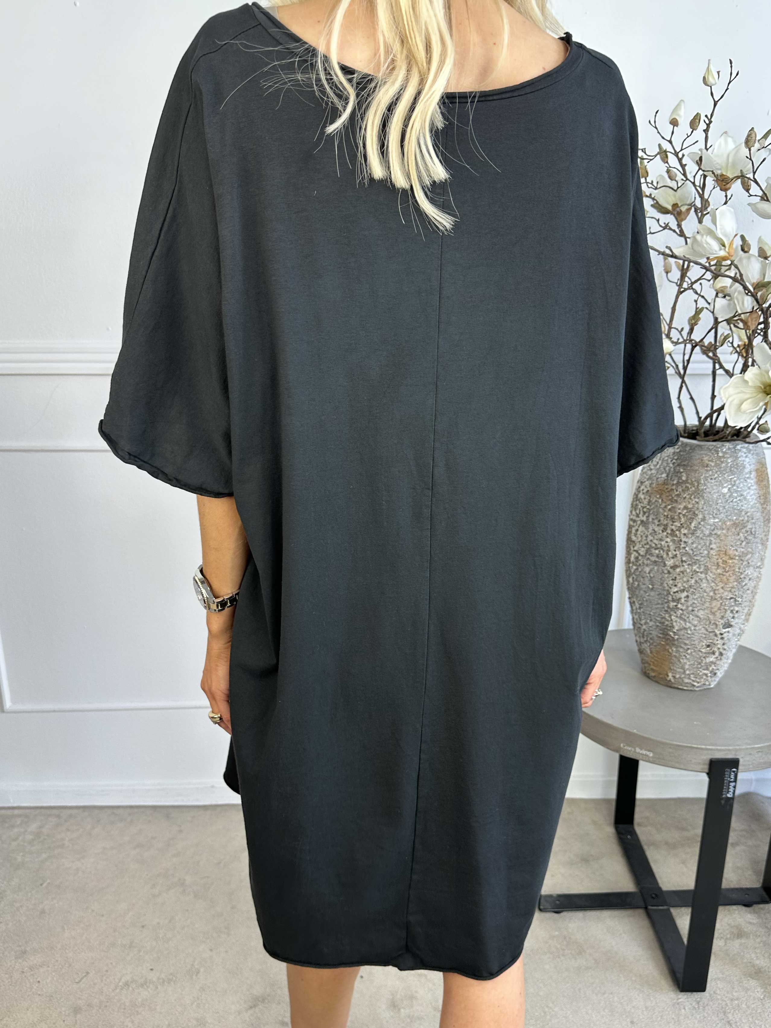 Shila - T-shirtkjole i bomuld med hjerte i pailletter