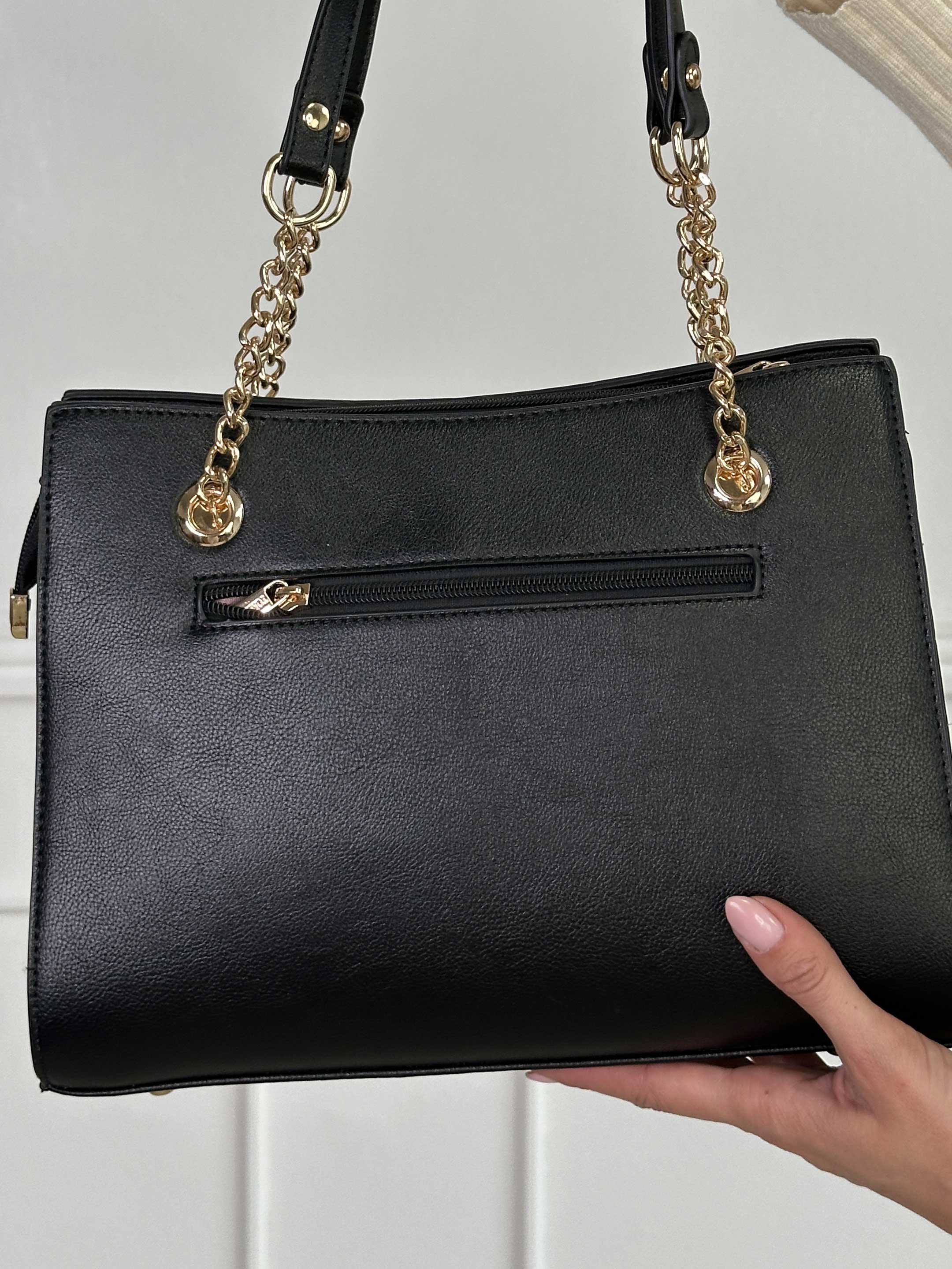 Sigun - Skuldertaske med medfølgende rem til crossbody