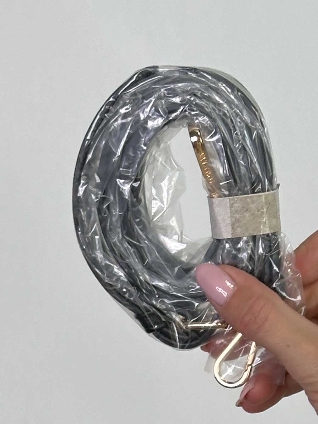 Sigun - Skuldertaske med medfølgende rem til crossbody