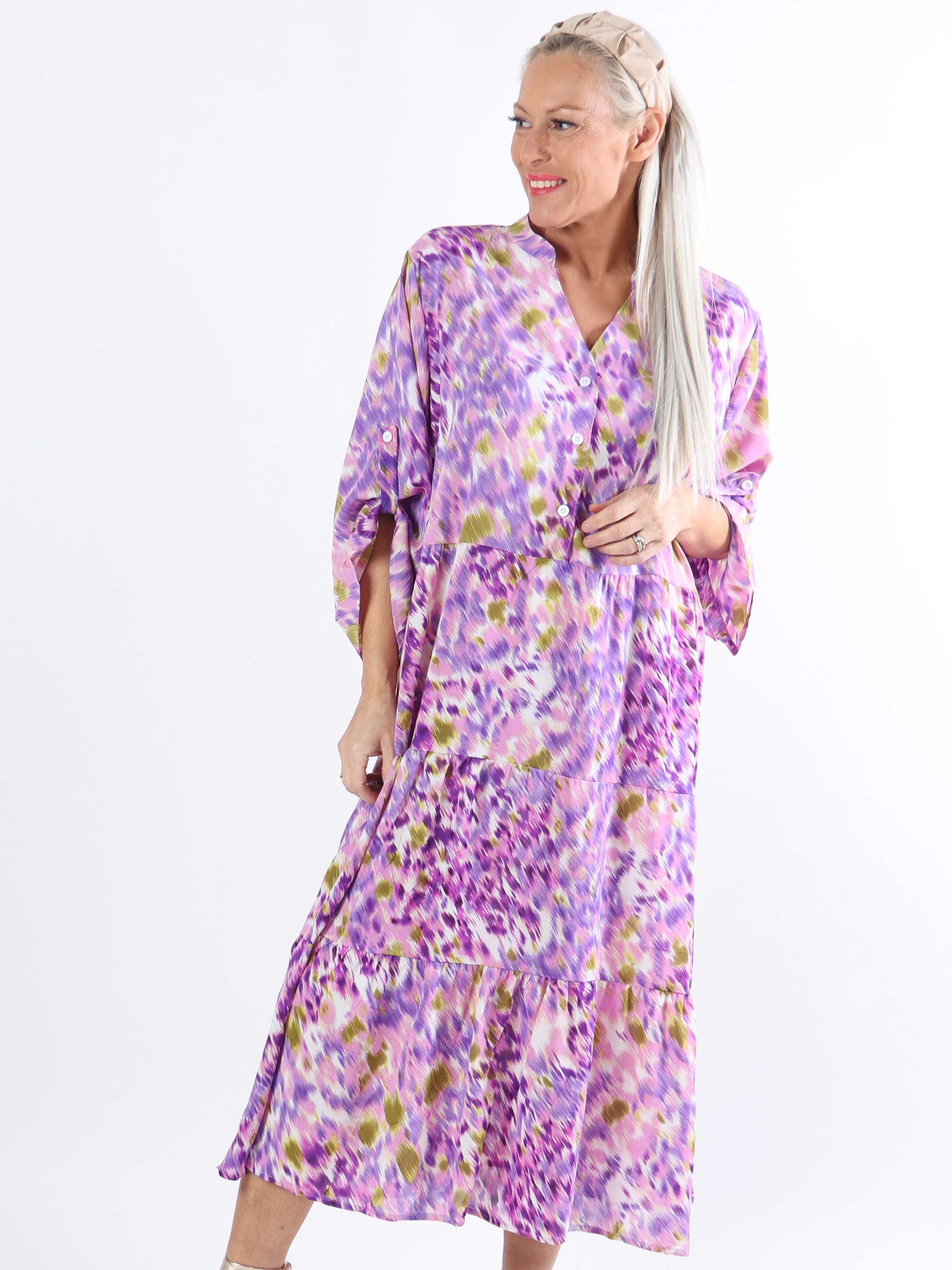 Simone - Sød plussize kjole i flerefarvet print