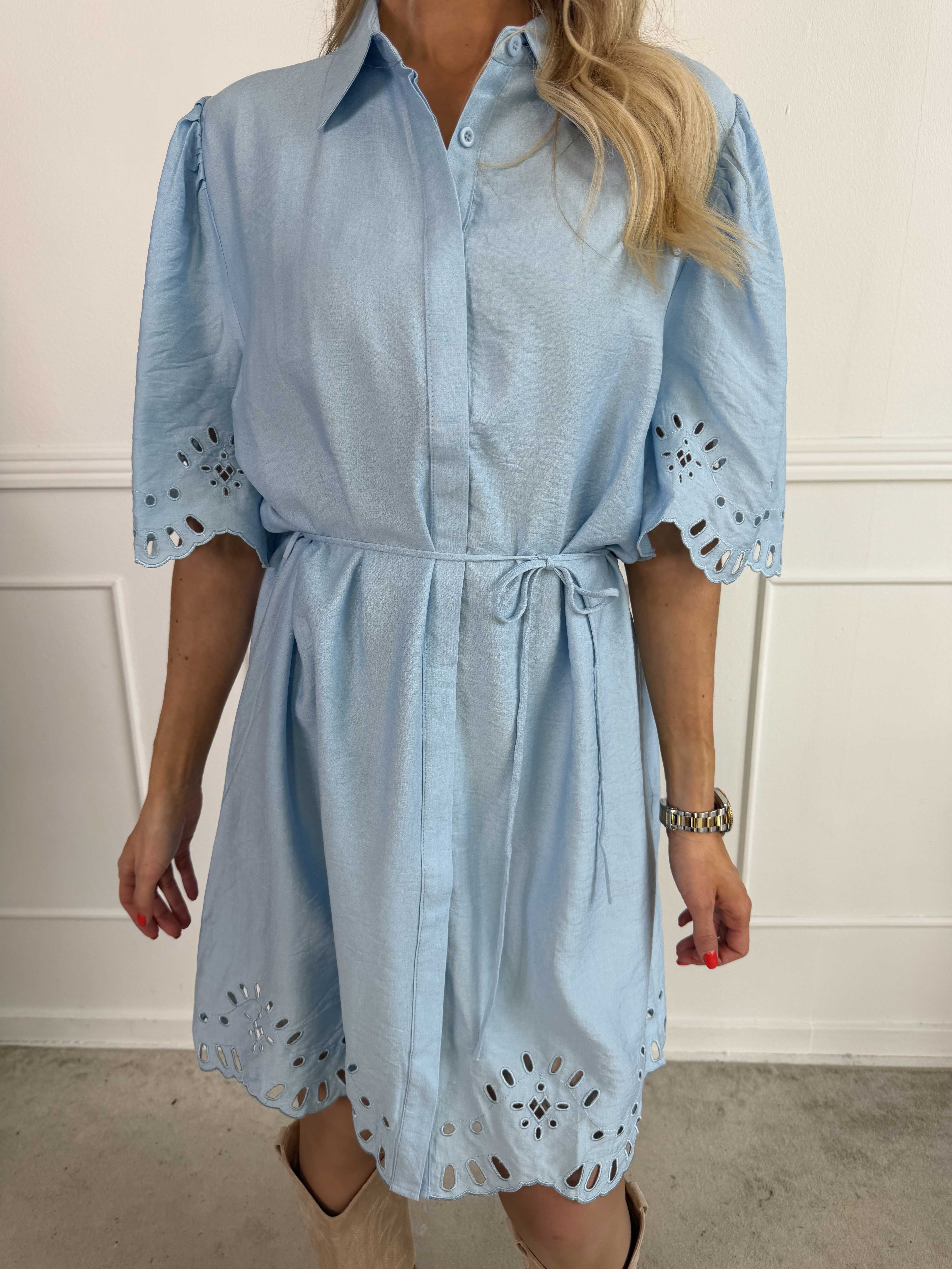 Slavica - Skjortekjole i viskose med søde detaljer