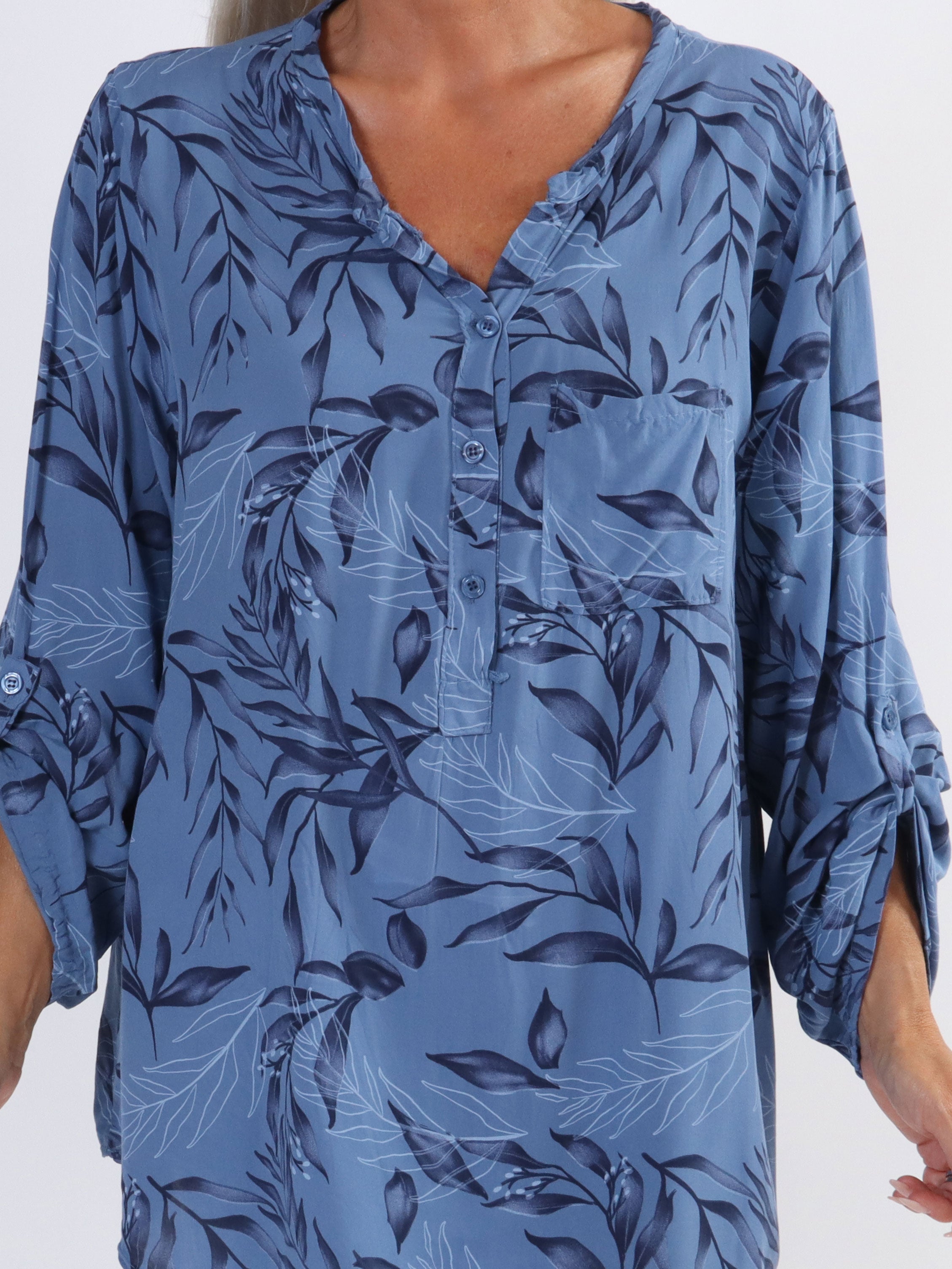 Sne - Fin plus size skjorte i bomuld med blad motiver