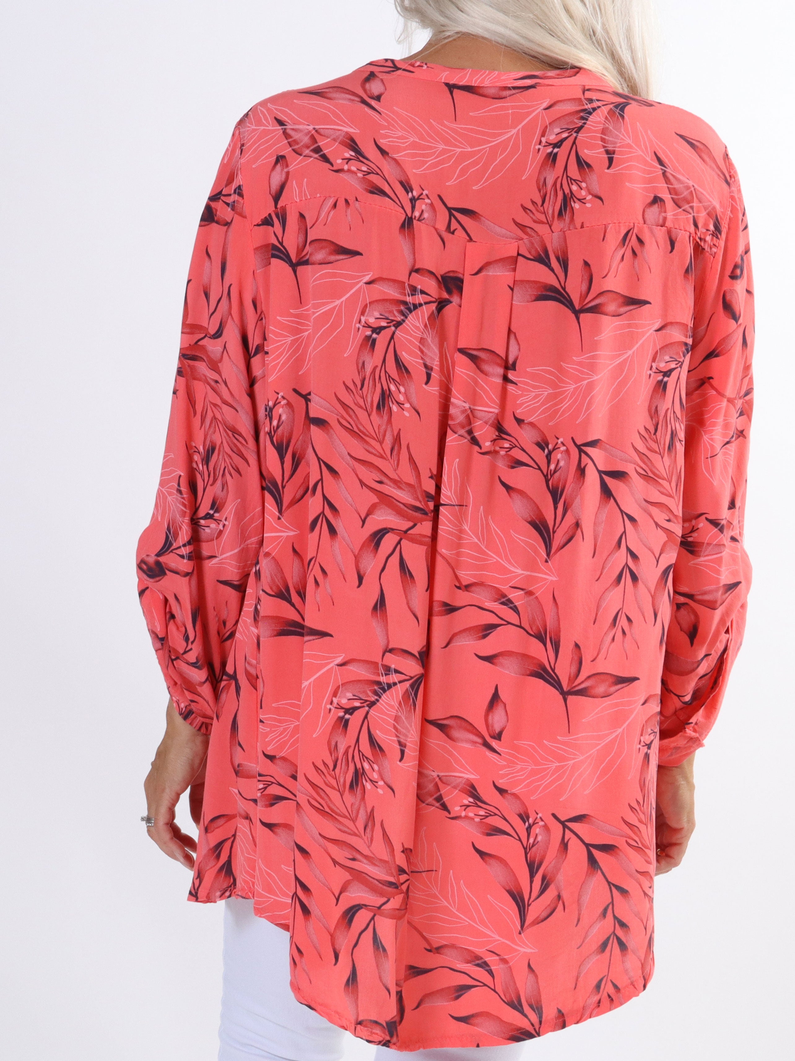 Sne - Fin plus size skjorte i bomuld med blad motiver