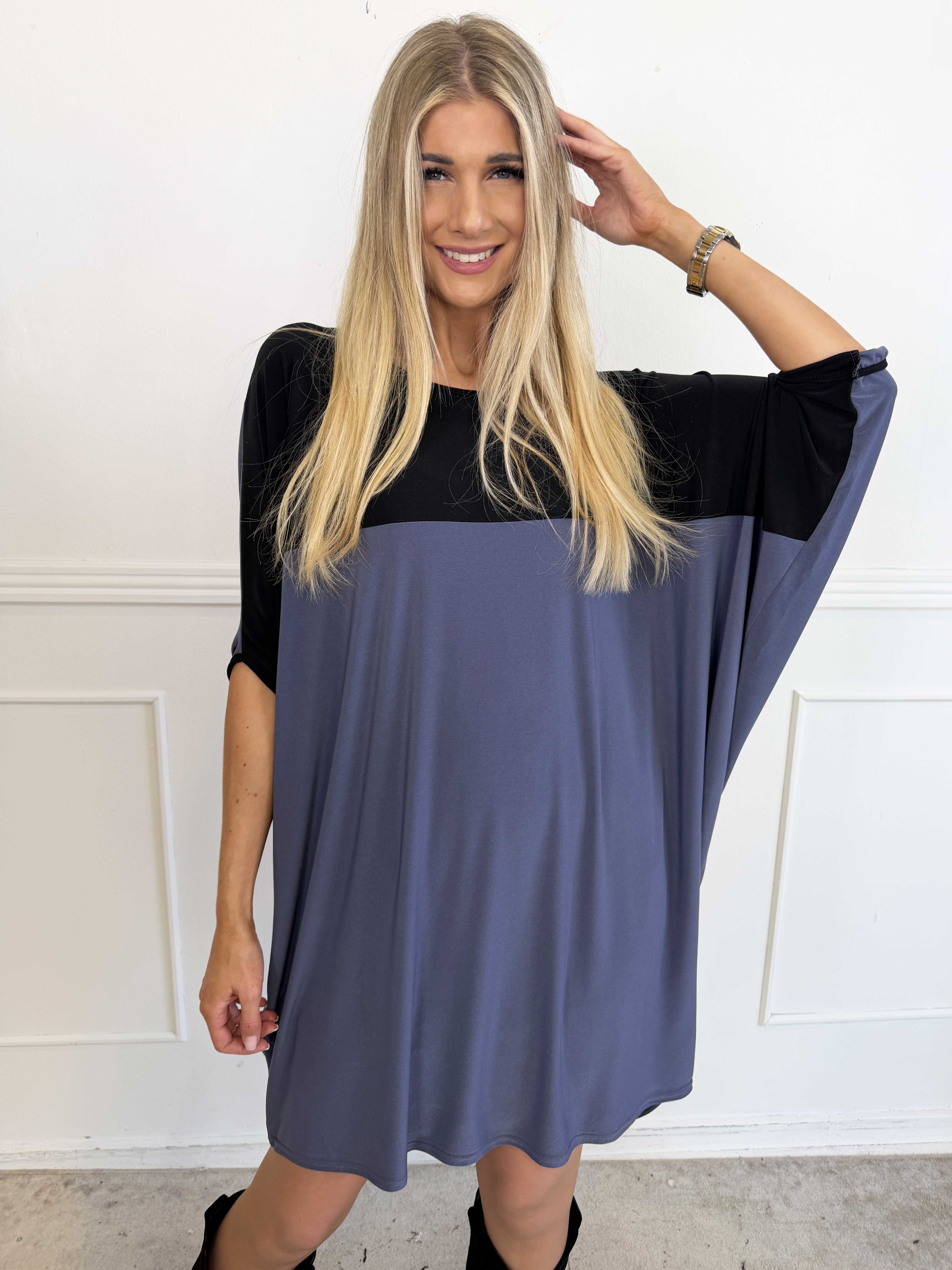 Spencer - Elastisk tofarvet tunikakjole med flagermusærmer