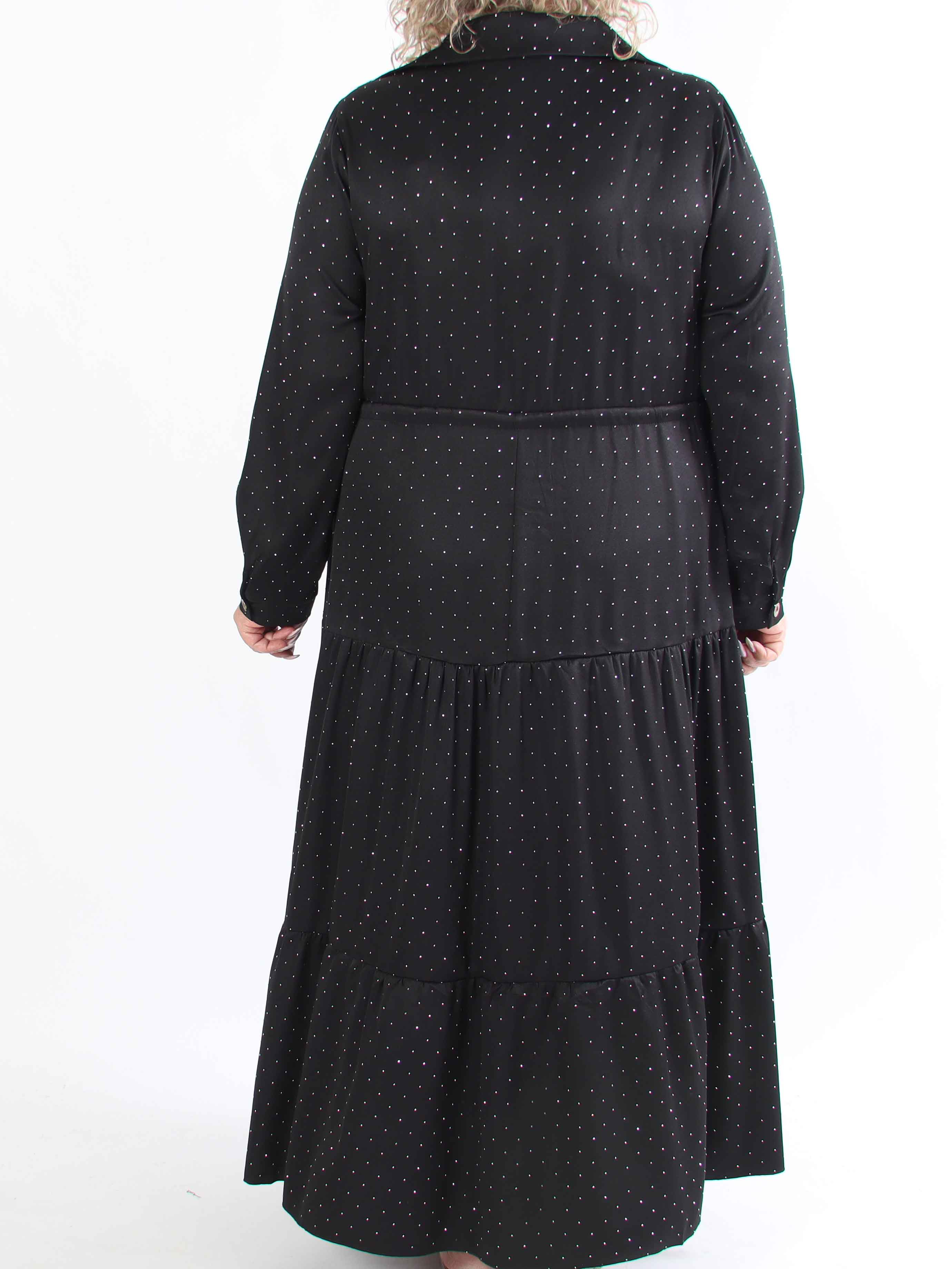 Starlight - Plus size kjole med lag på lag look pyntet med similisten