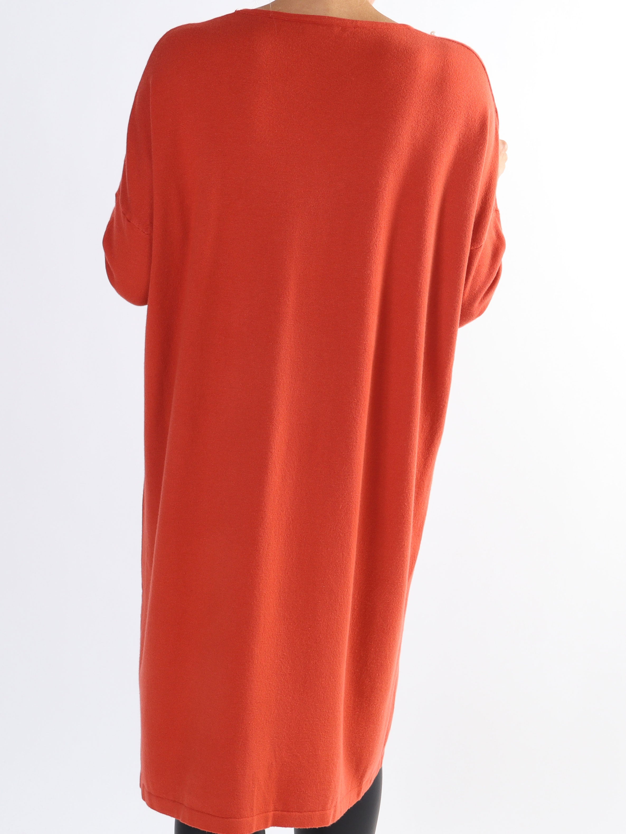 Stefania - Behagelig plus size strikkjole pyntet med perler