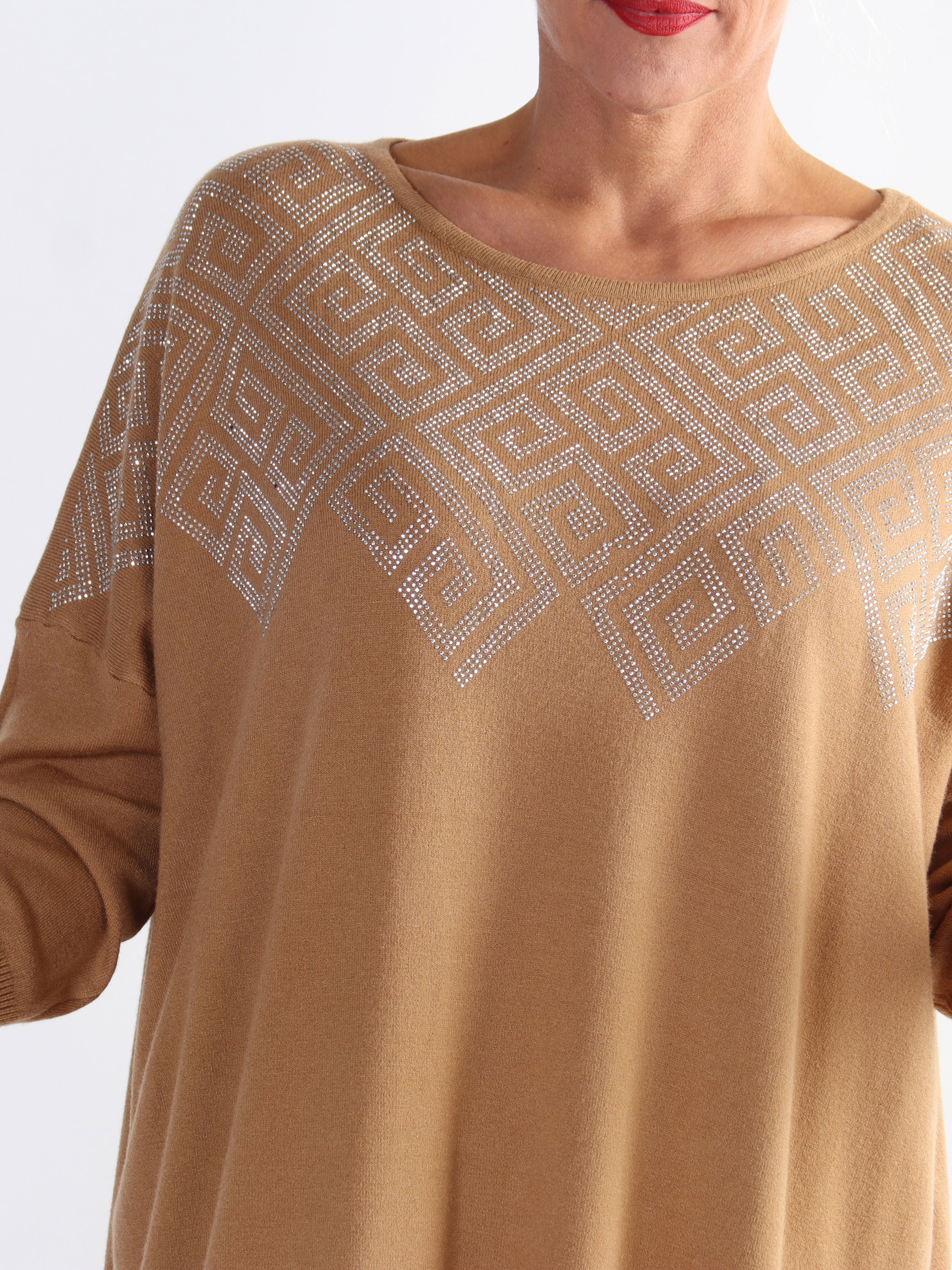 Luna - Blød plus size strikkjole med similisten