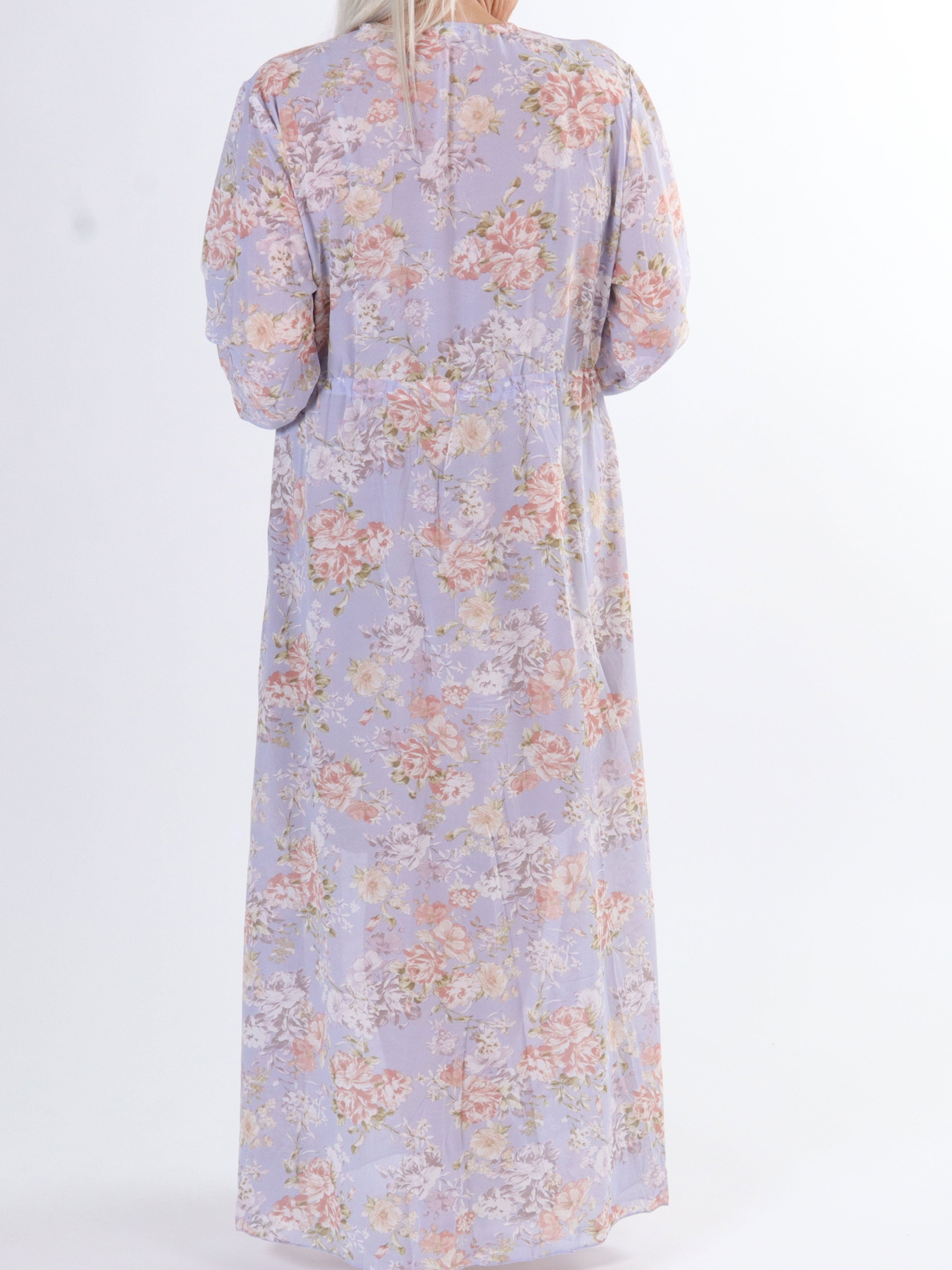 Stine - Sød lang plus size kimono med blomsterprint