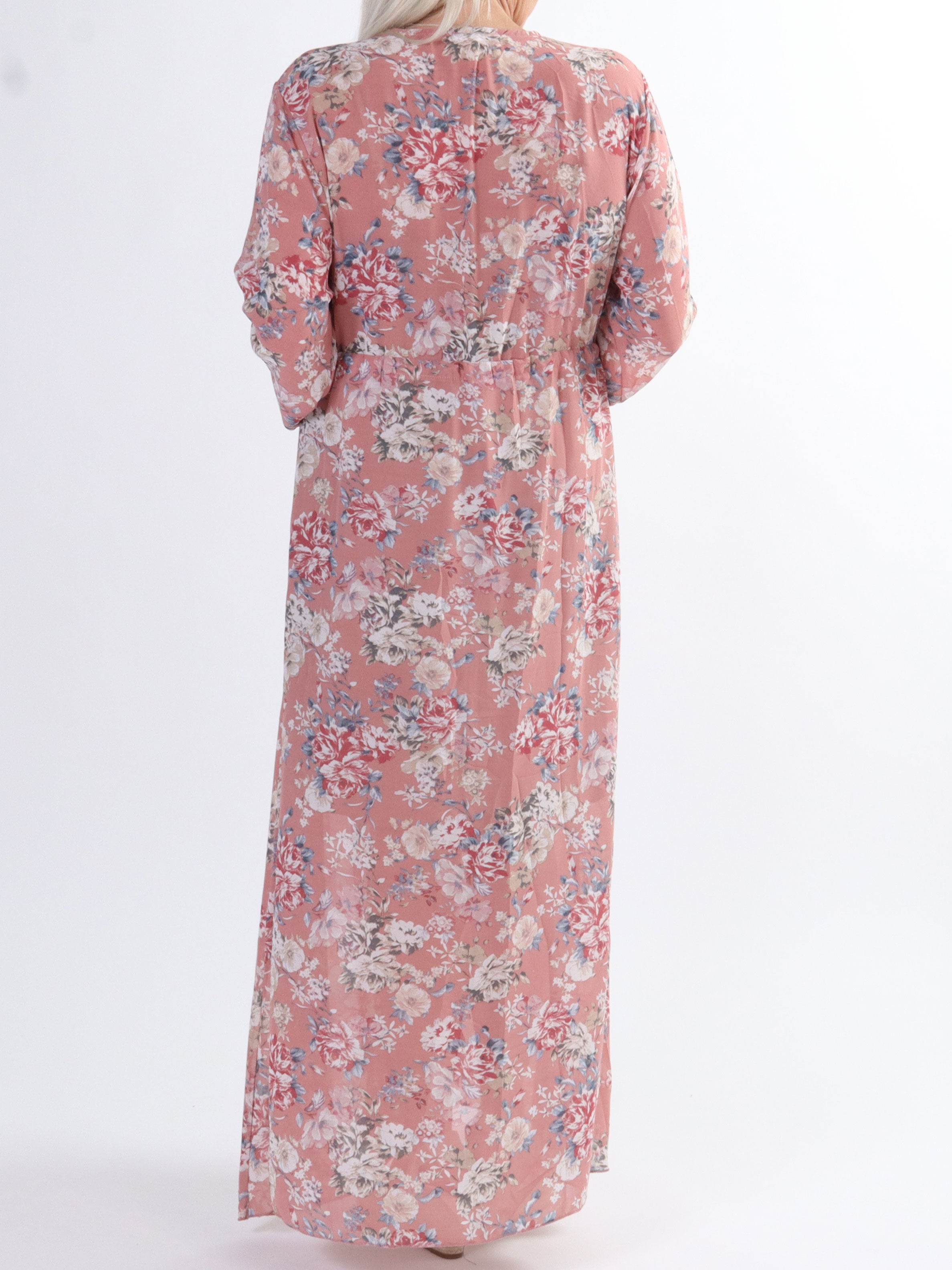 Stine - Sød lang plus size kimono med blomsterprint