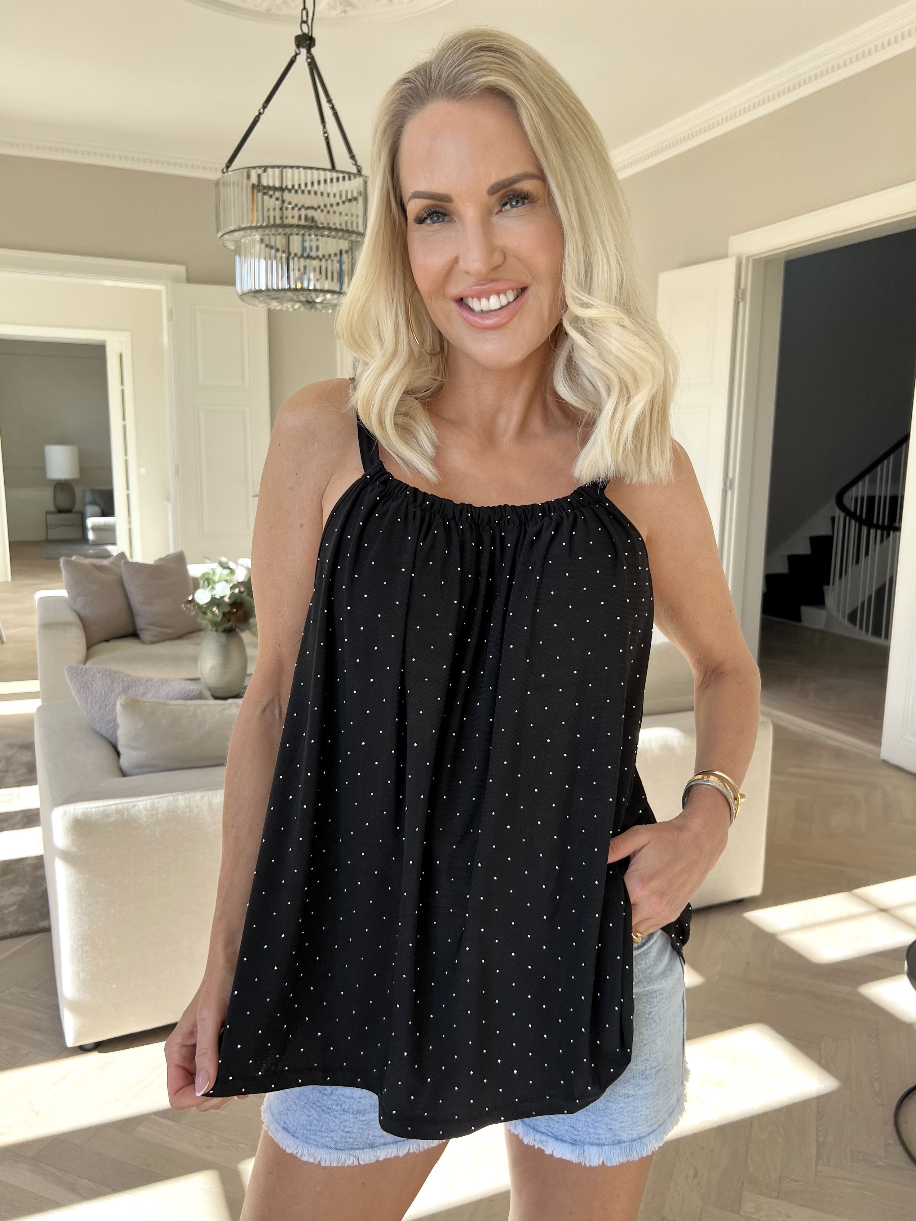 Sunlove Crystal Top - Ensfarvet elastisk top med similisten