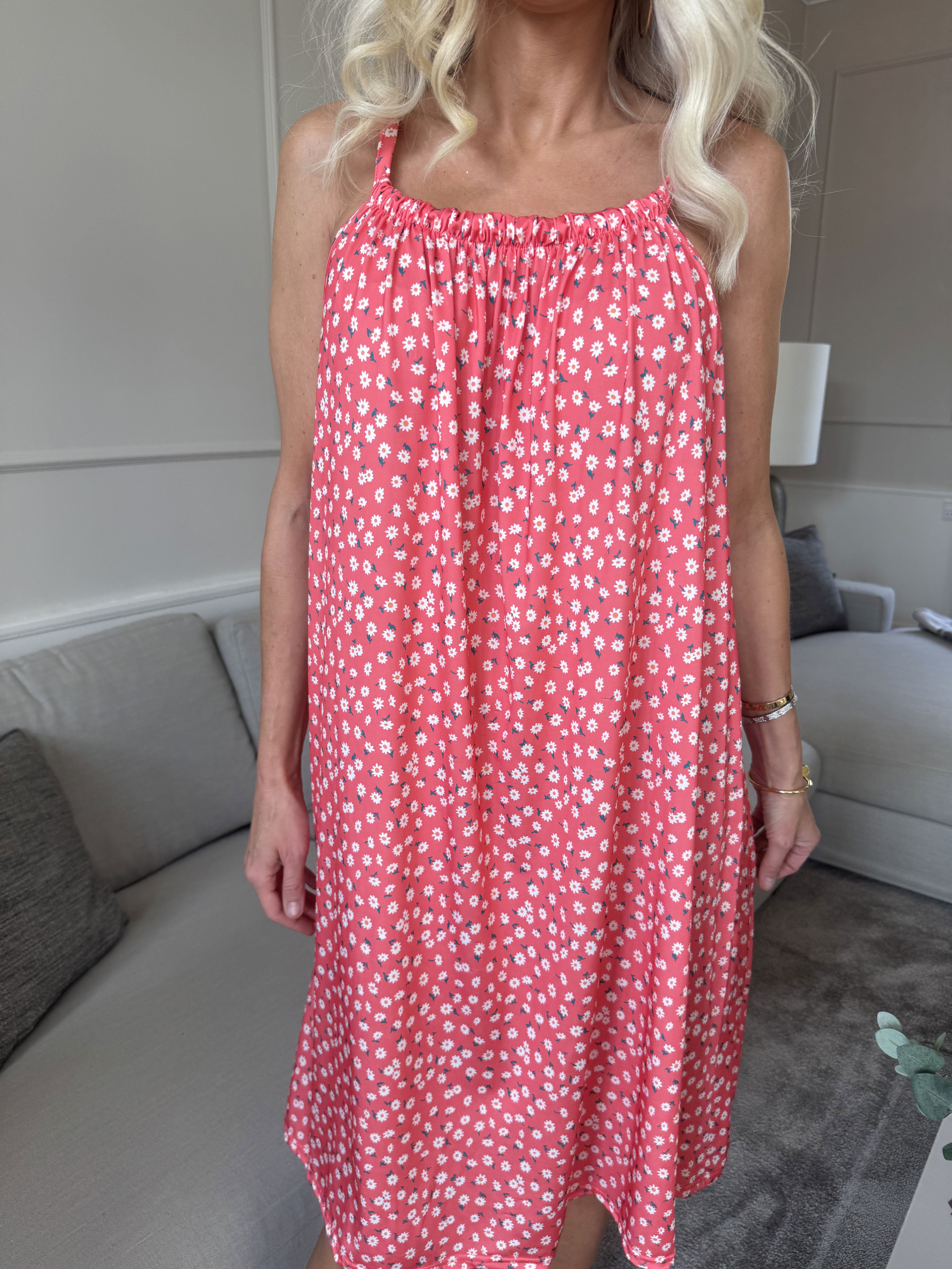 SunLove Small Flower - Elastisk stropkjole med blomsterprint