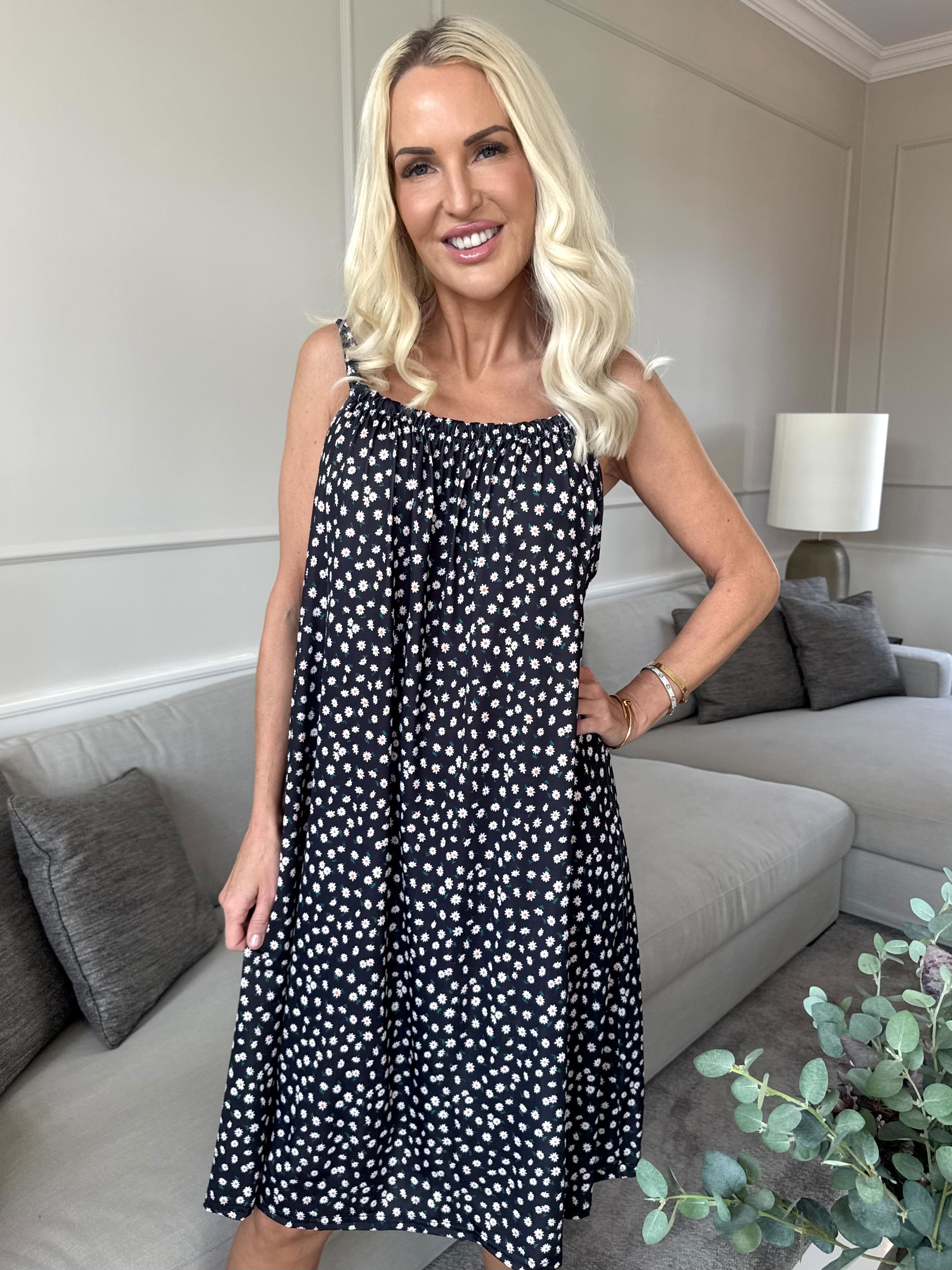 SunLove Small Flower - Elastisk stropkjole med blomsterprint