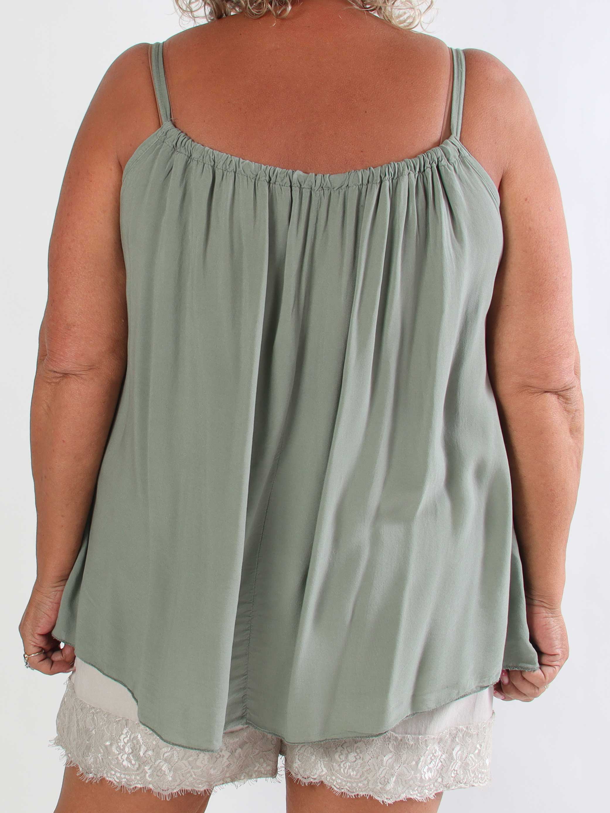 Sunshines Top - Let og luftig plus size top i viskose