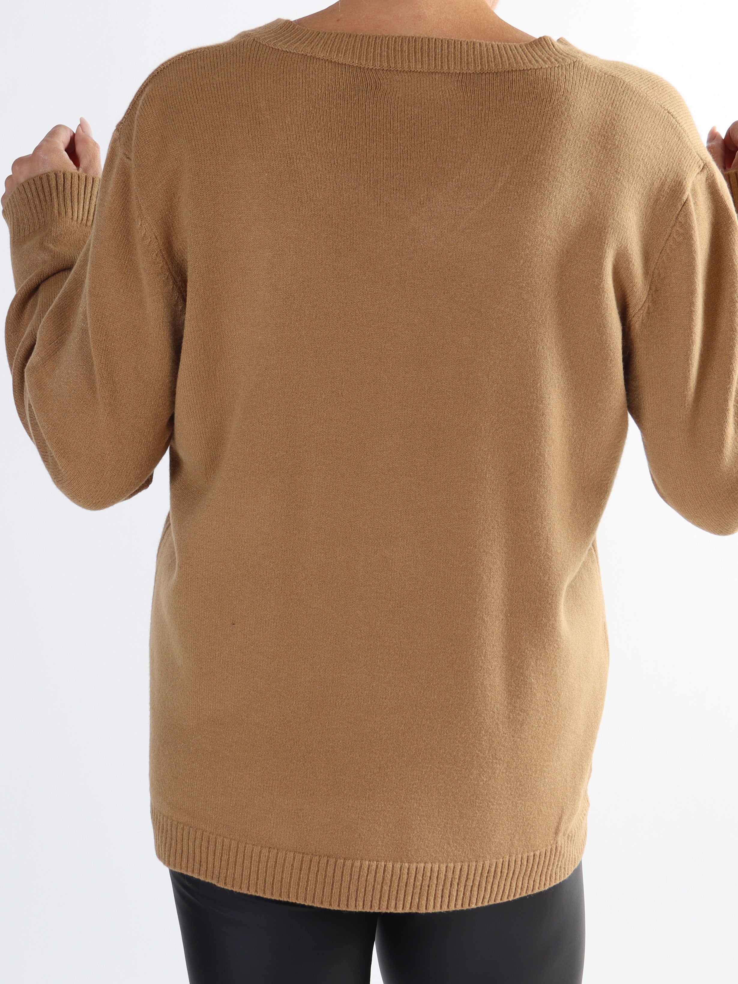 Tamara - Blød strikbluse med lille v-udskæring