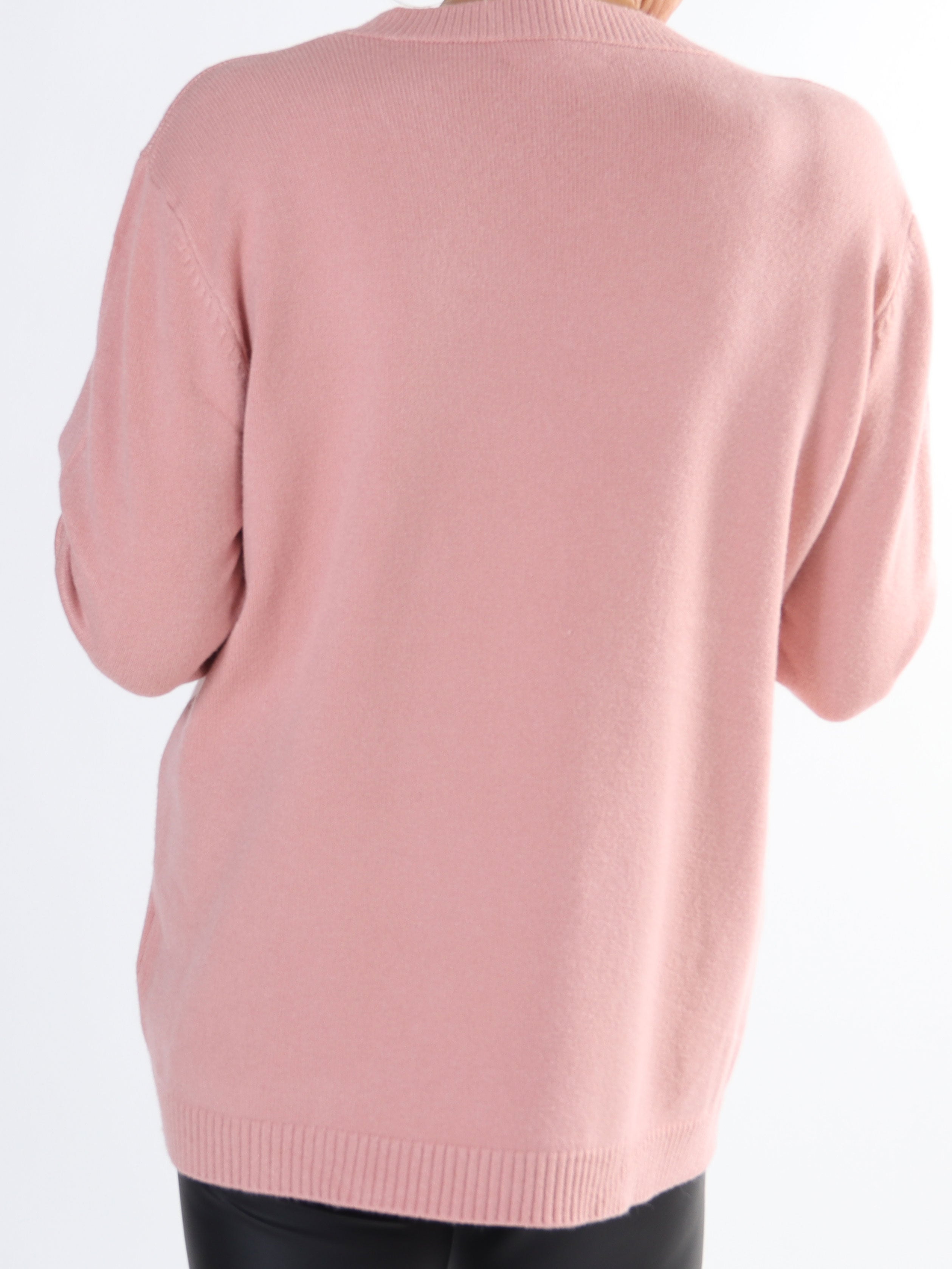 Tamara - Blød strikbluse med lille v-udskæring