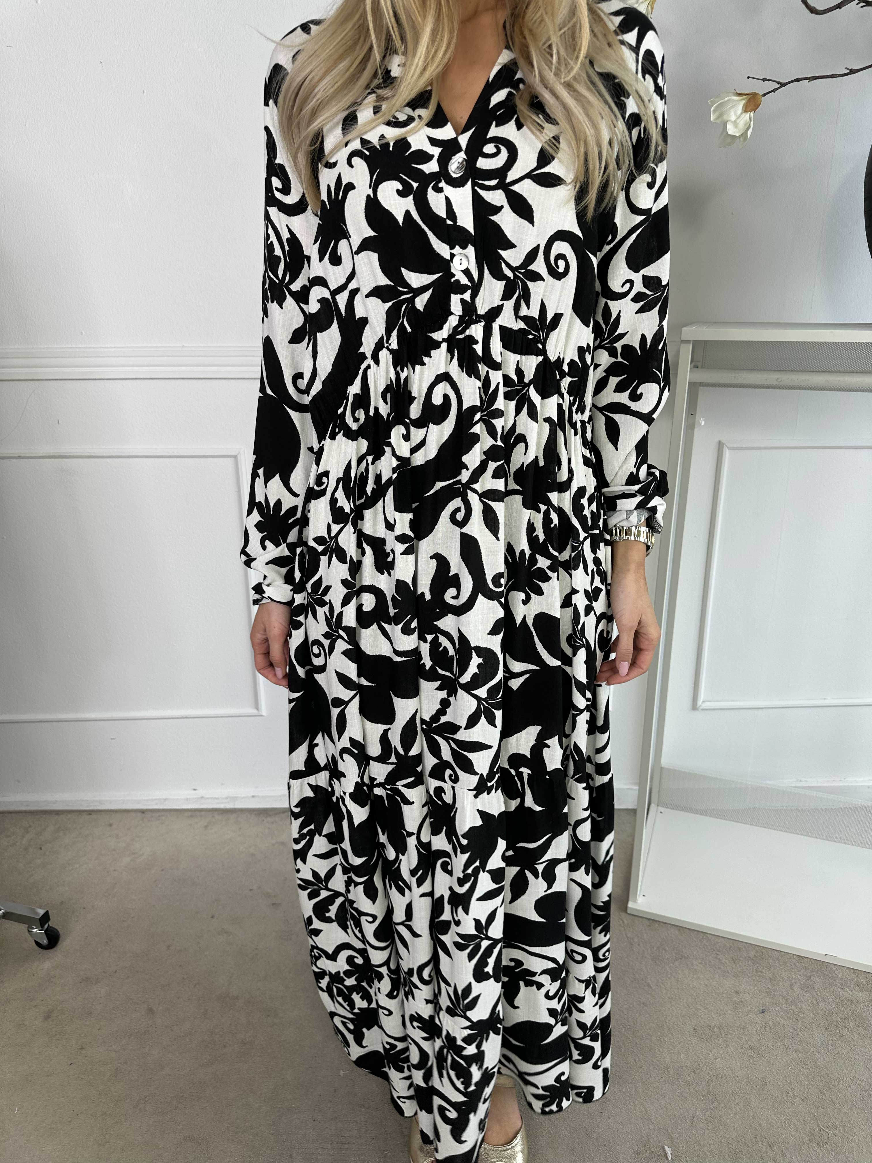 Tasha - Sommerkjole i viskose med blomsterprint