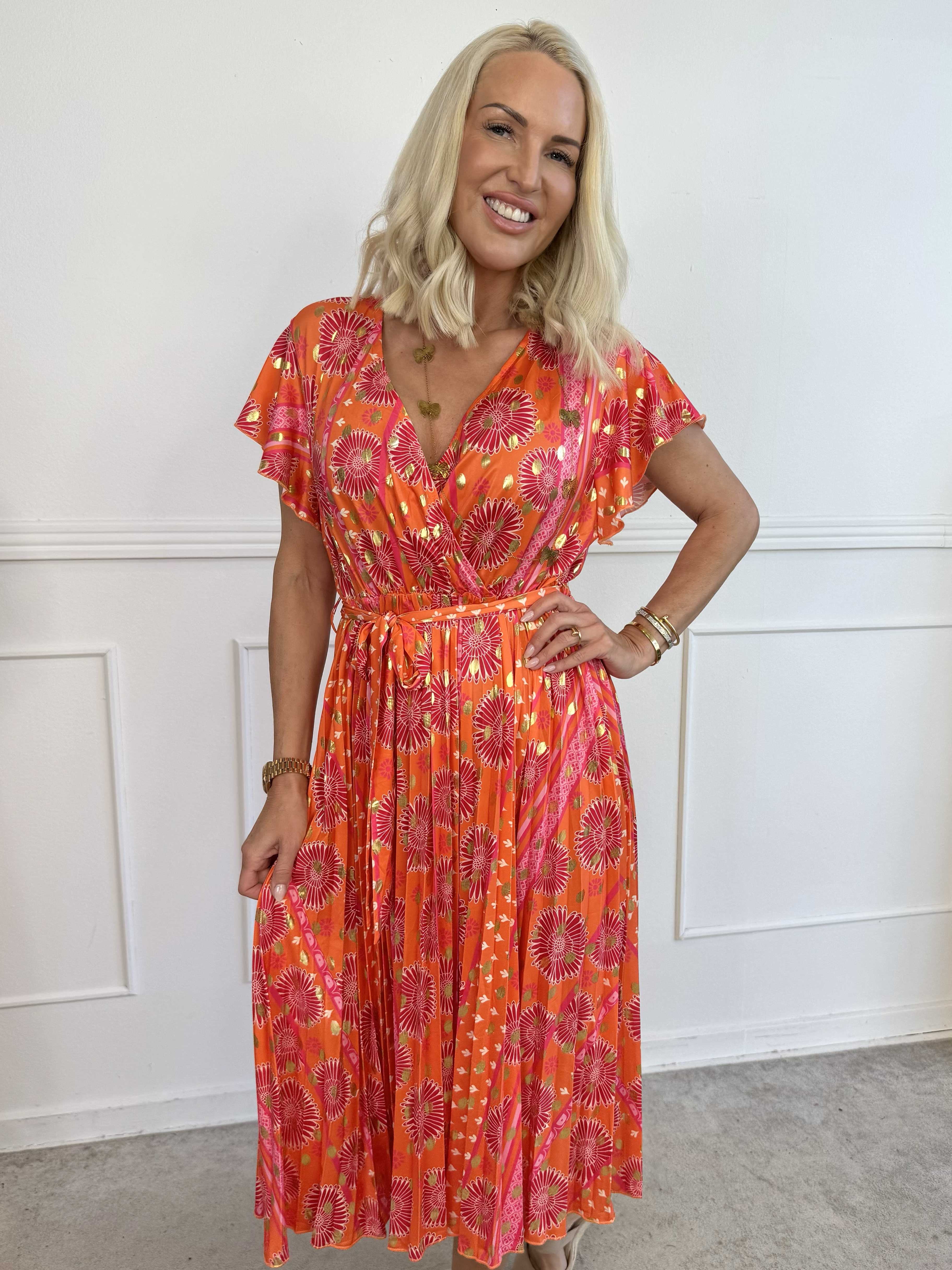 Toledo Sunburst - Sød mønstret kjole i elastisk stof med plisseringer