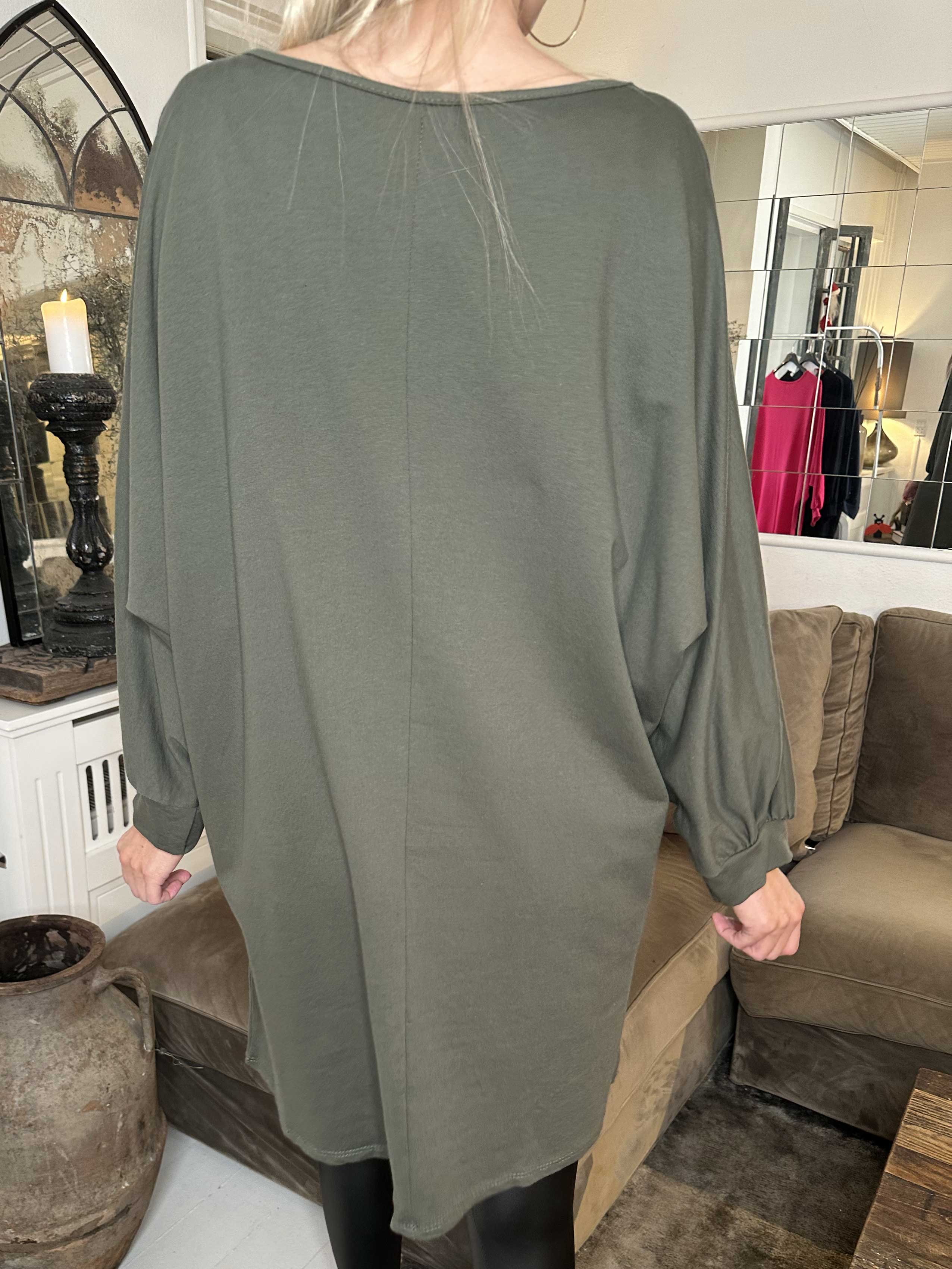 Torino - Oversized joggingkjole med stjerner af pailletter