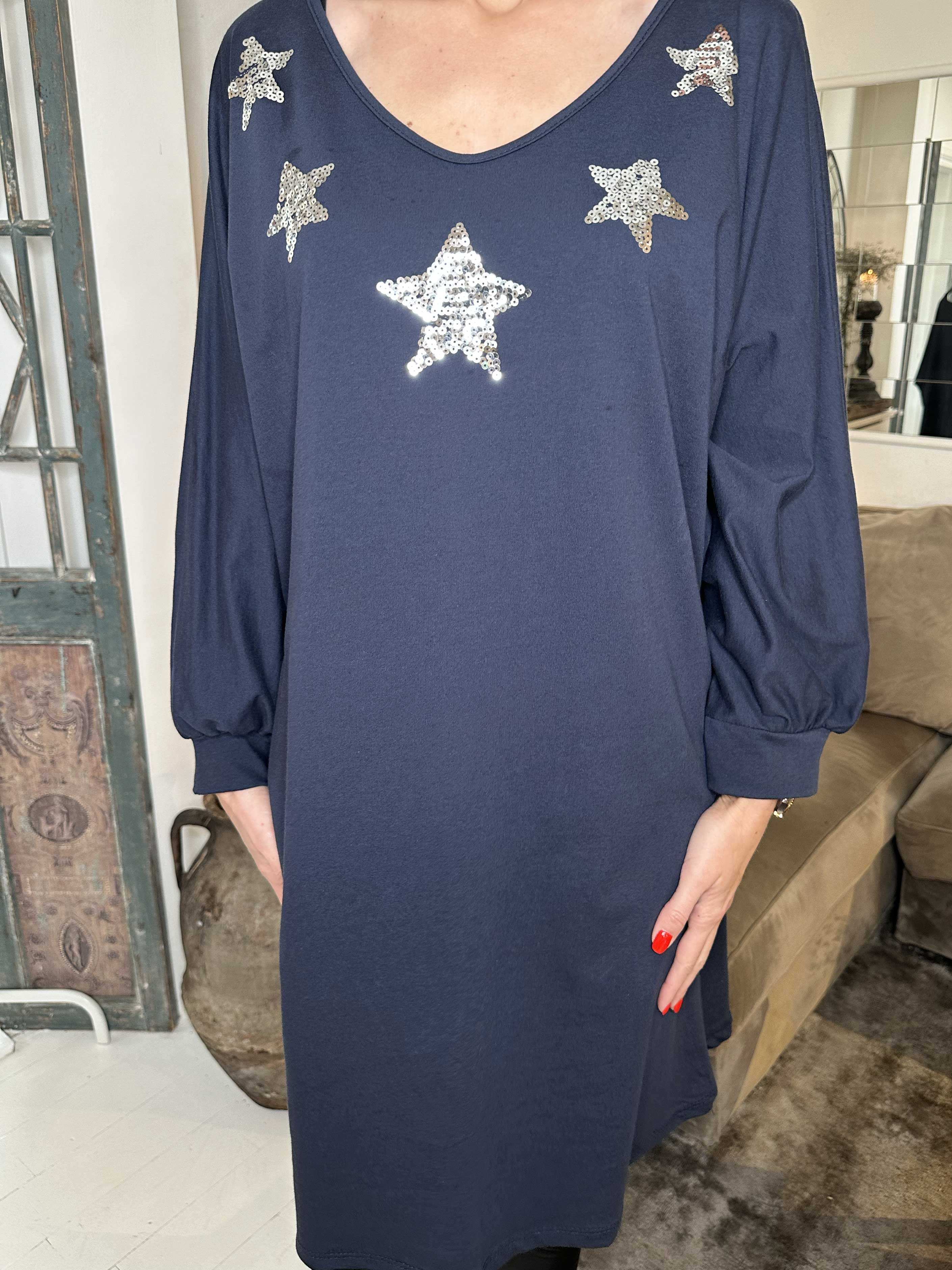 Torino - Oversized joggingkjole med stjerner af pailletter