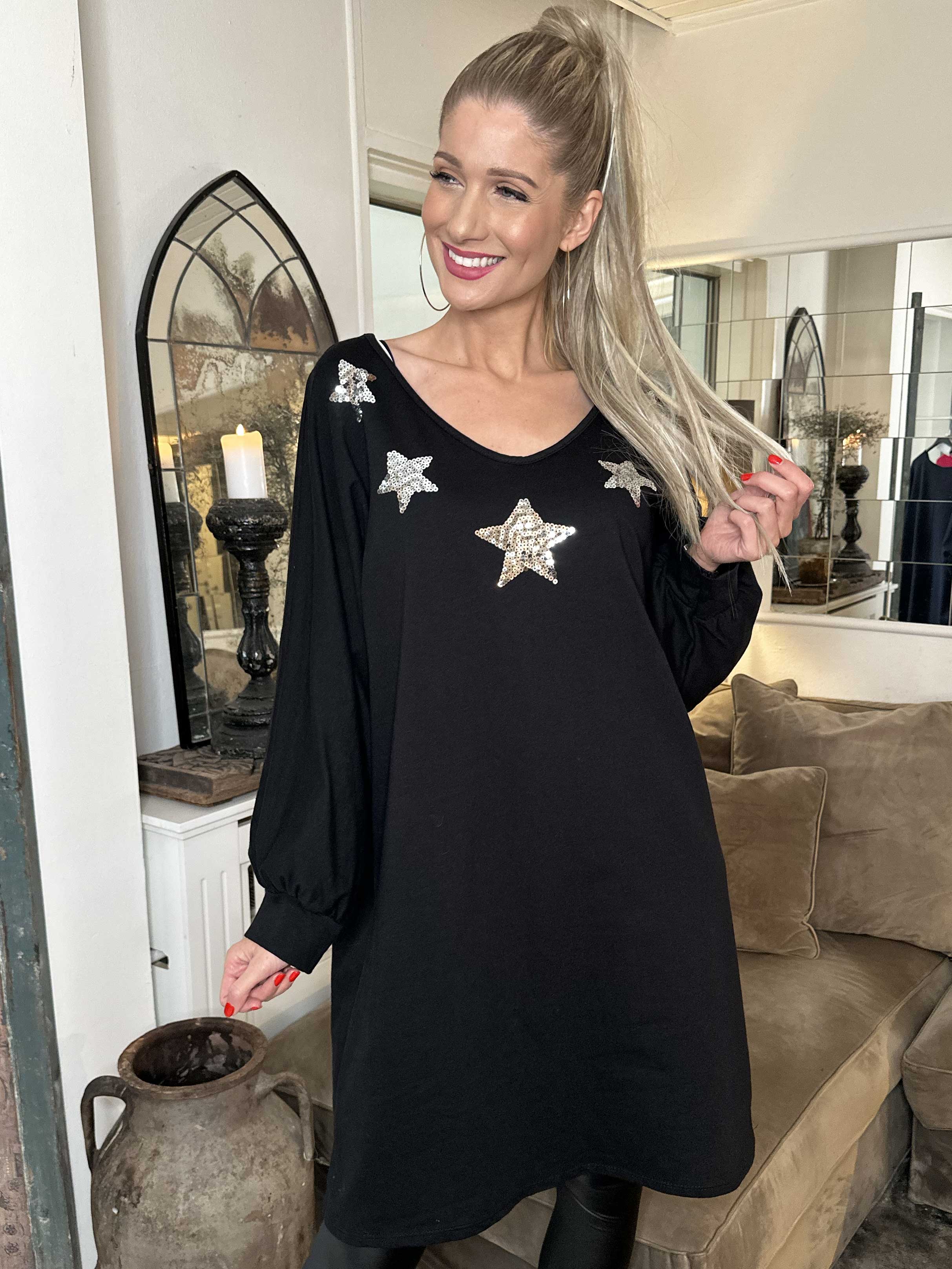 Torino - Oversized joggingkjole med stjerner af pailletter