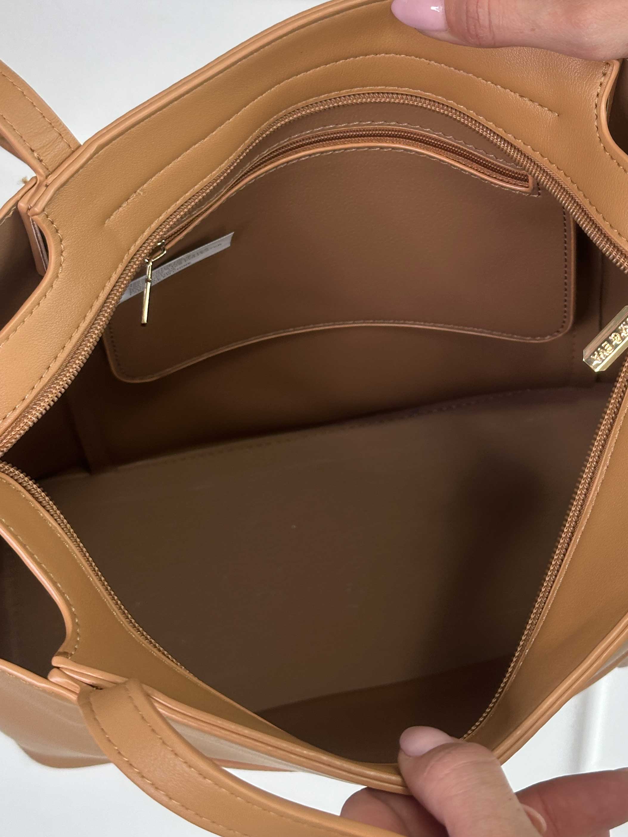 Tusnia - Shopper bag med lynlås lukning