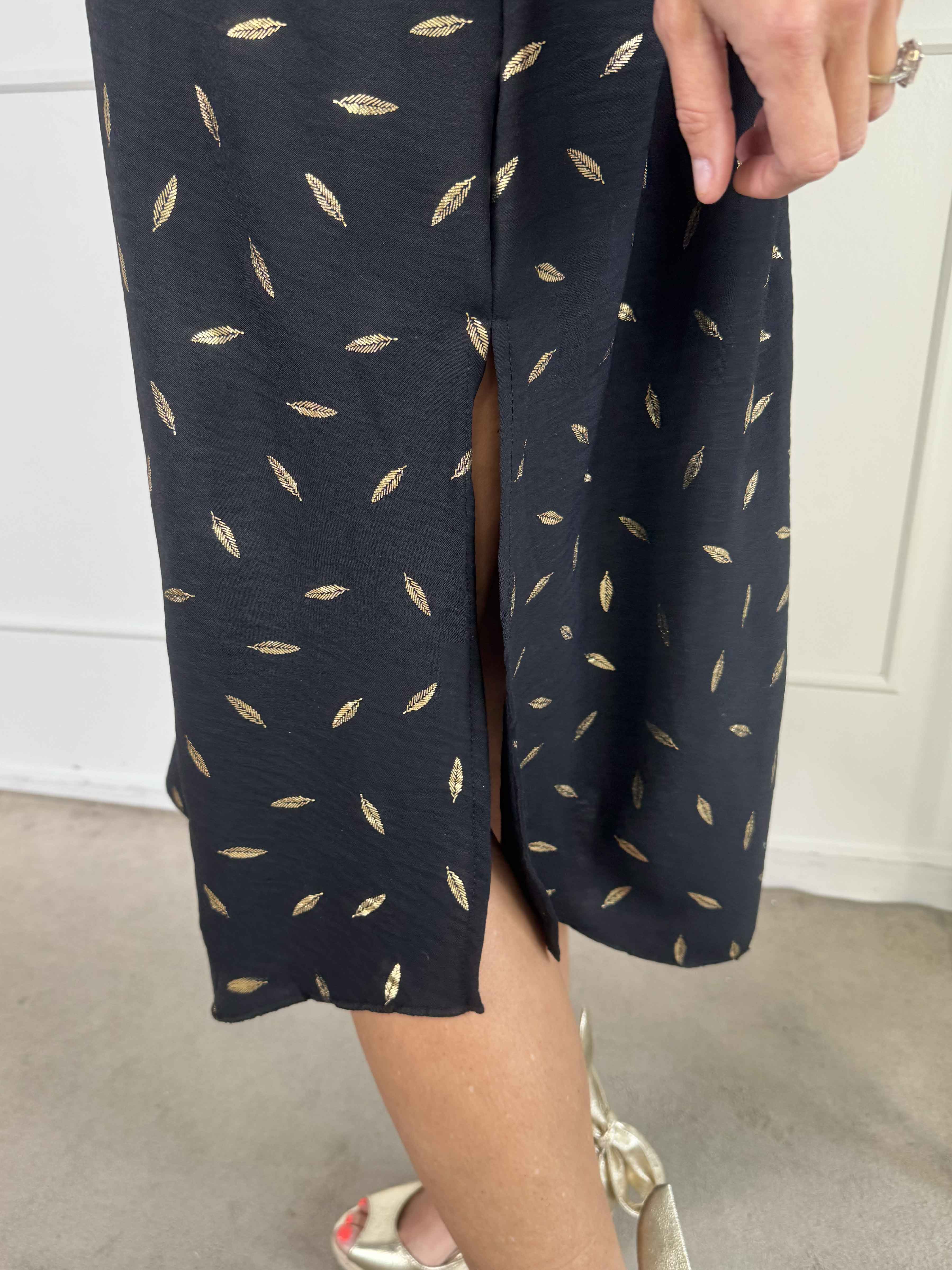 Valentina - Sød kjole detaljeret med fine guld blade