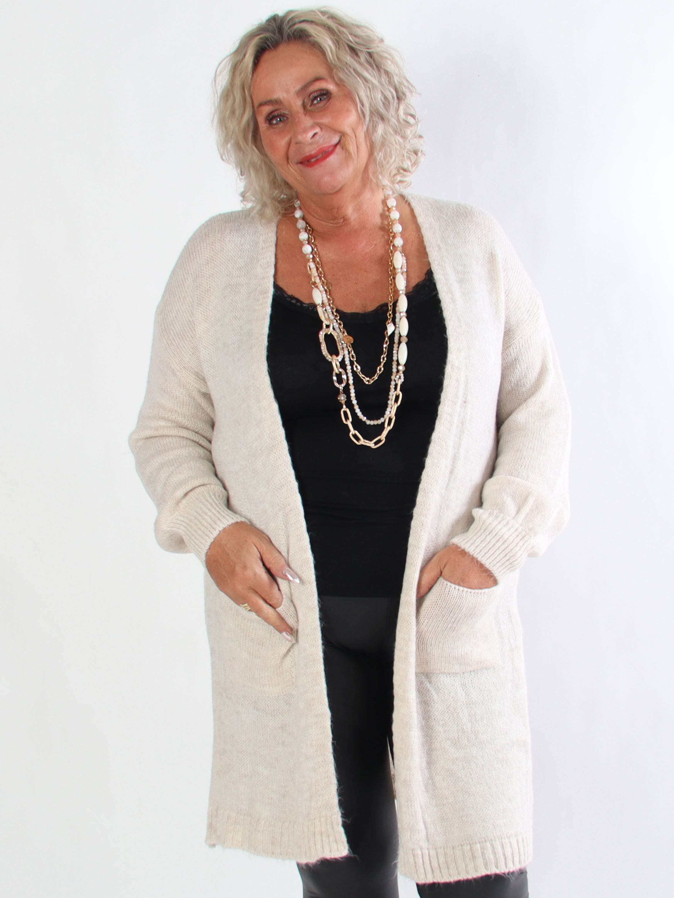 Valentine - Plus size strikcardigan med lommer