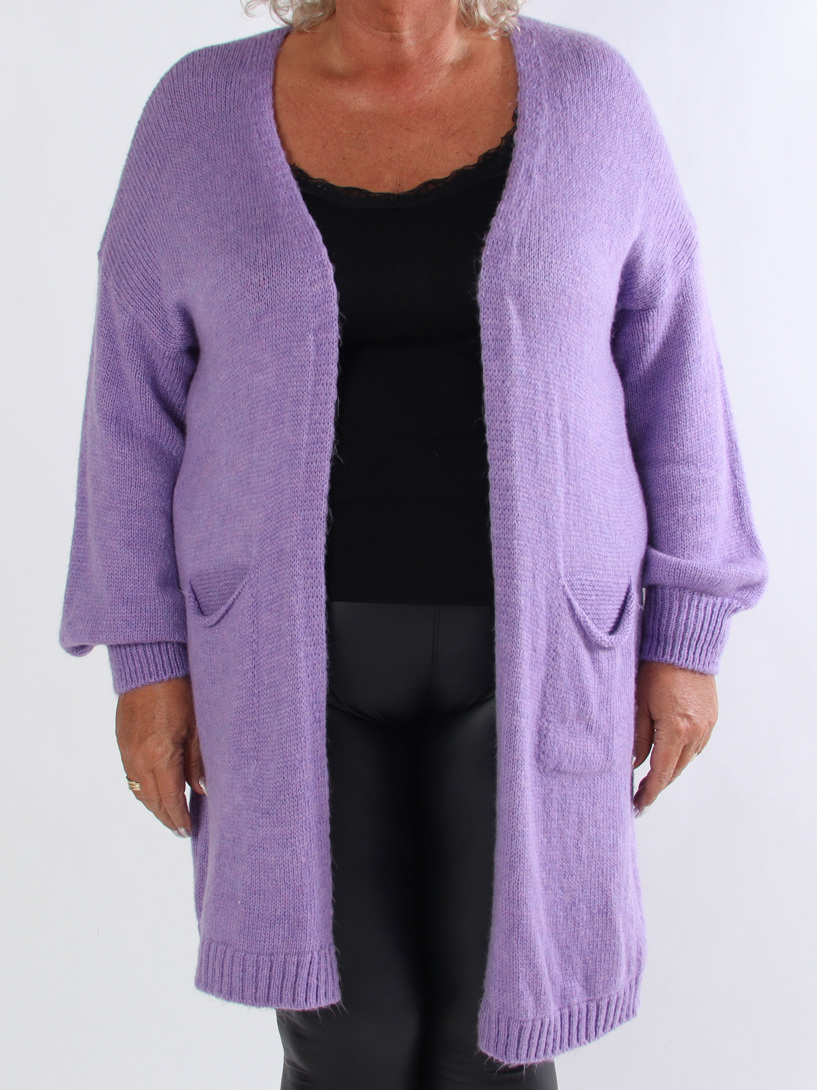 Valentine - Plus size strikcardigan med lommer