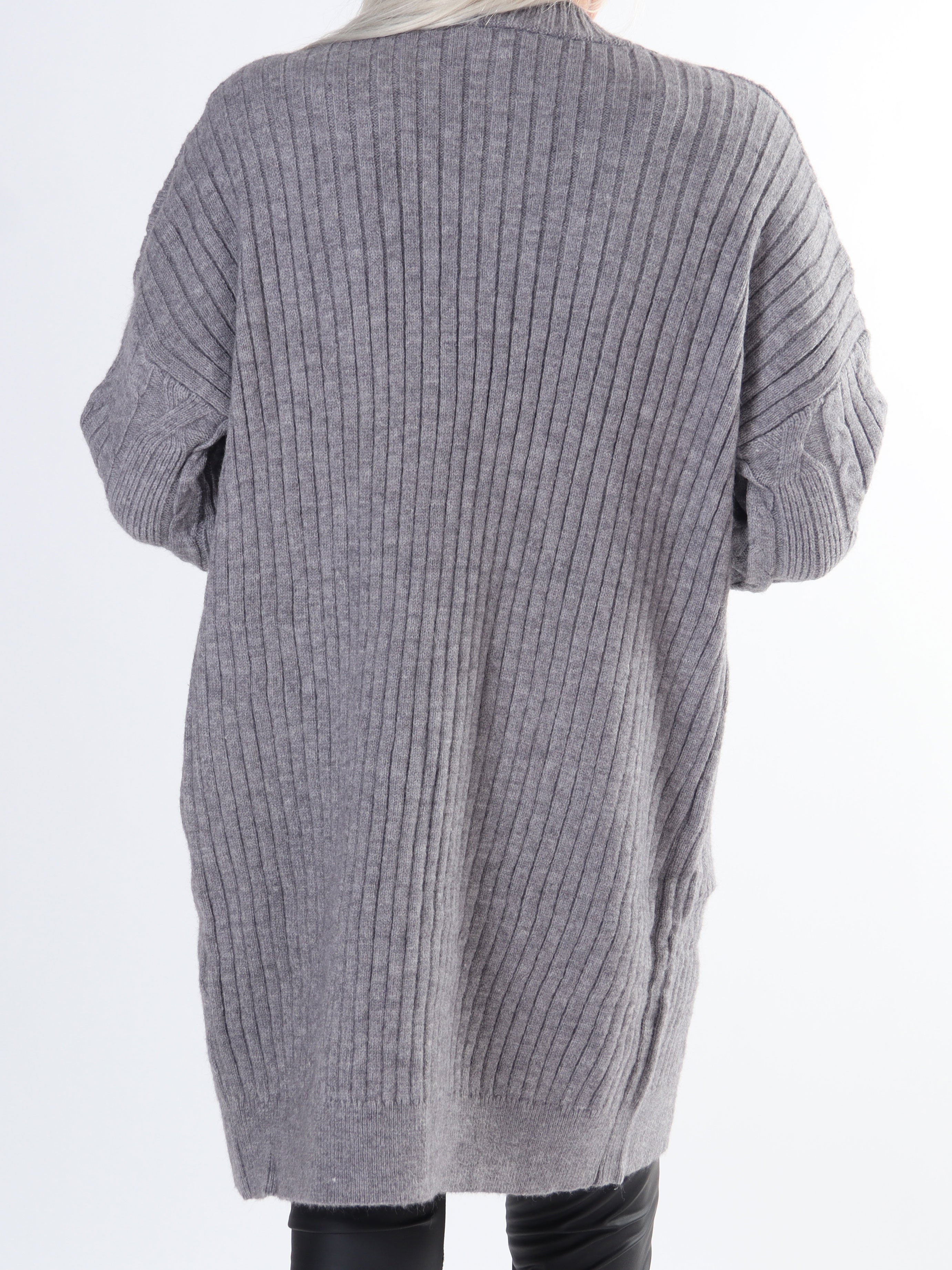 Valeria - Dejlig tyk plus size strikcardigan med lommer