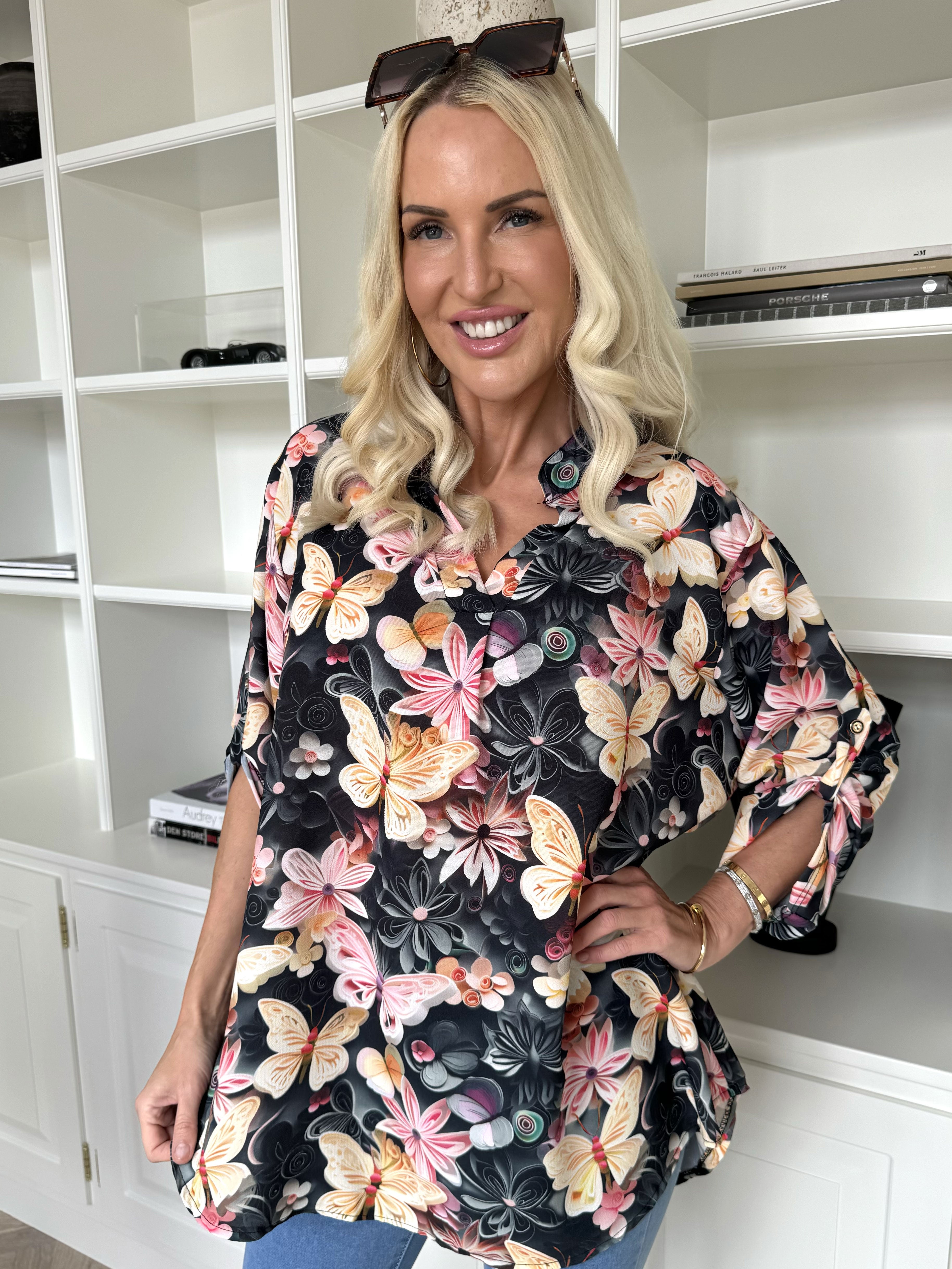 Vanesa Butterfly - Sød tunika i viskose med sommerfugleprint