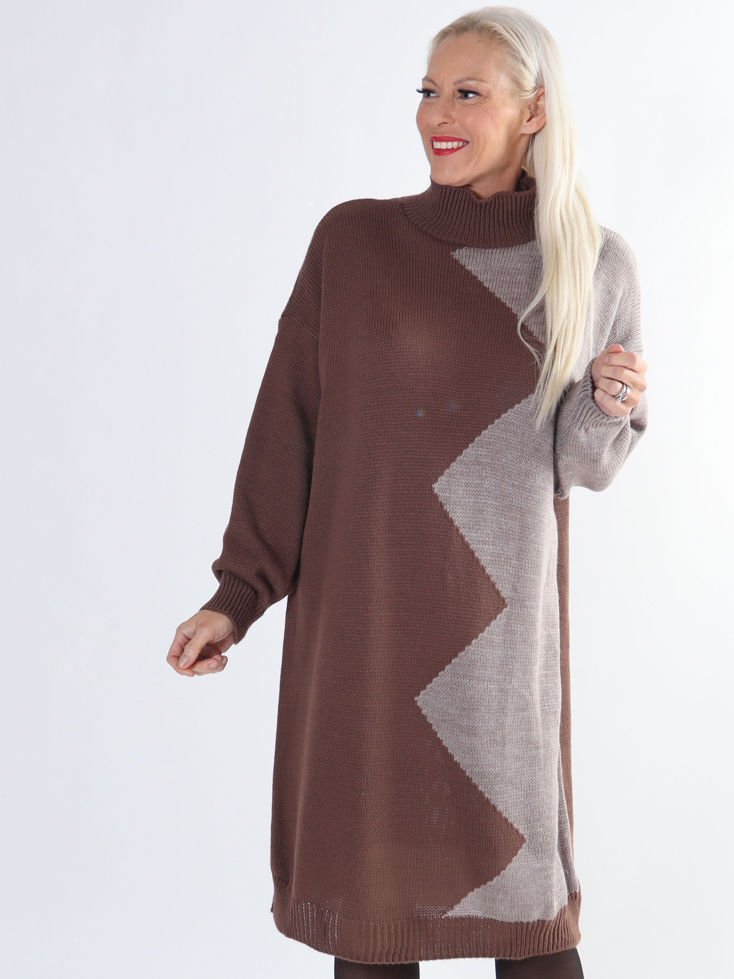 Venezia - Plus size højhalset tofarvet strikkjole