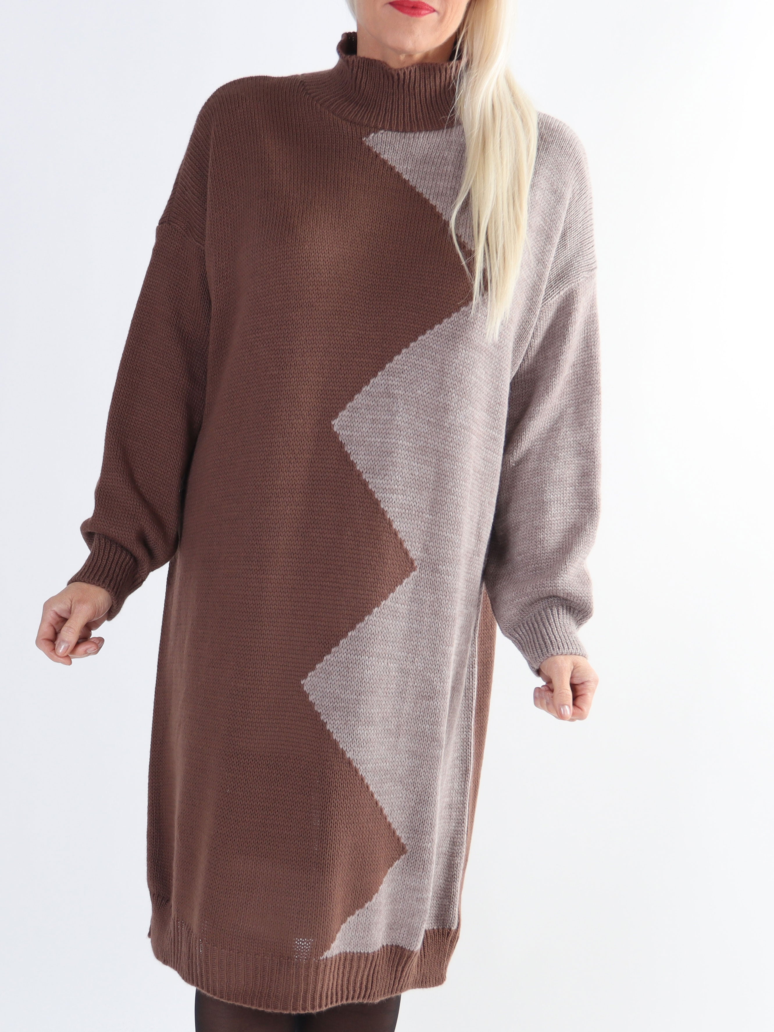 Venezia - Plus size højhalset tofarvet strikkjole