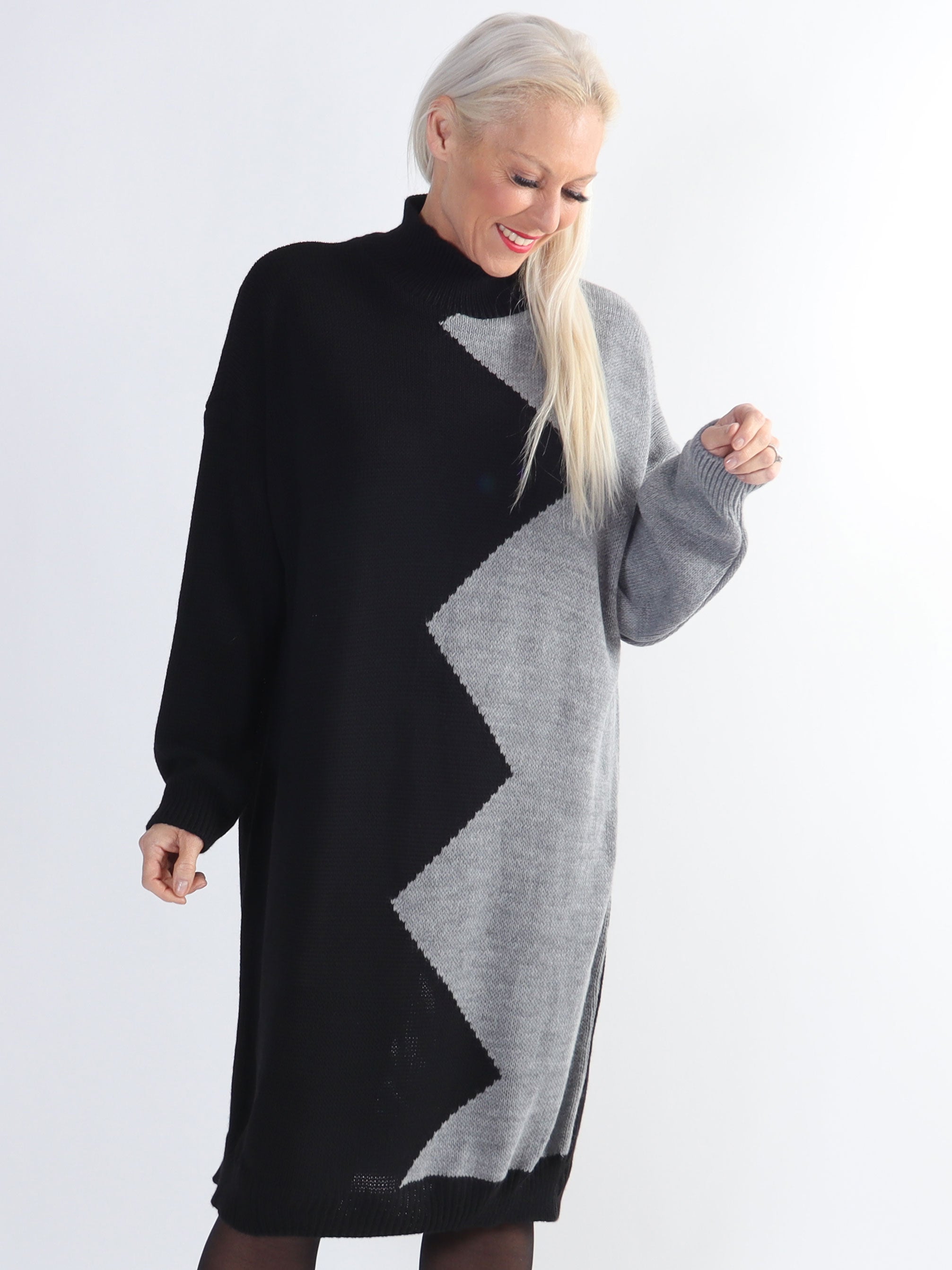 Venezia - Plus size højhalset tofarvet strikkjole