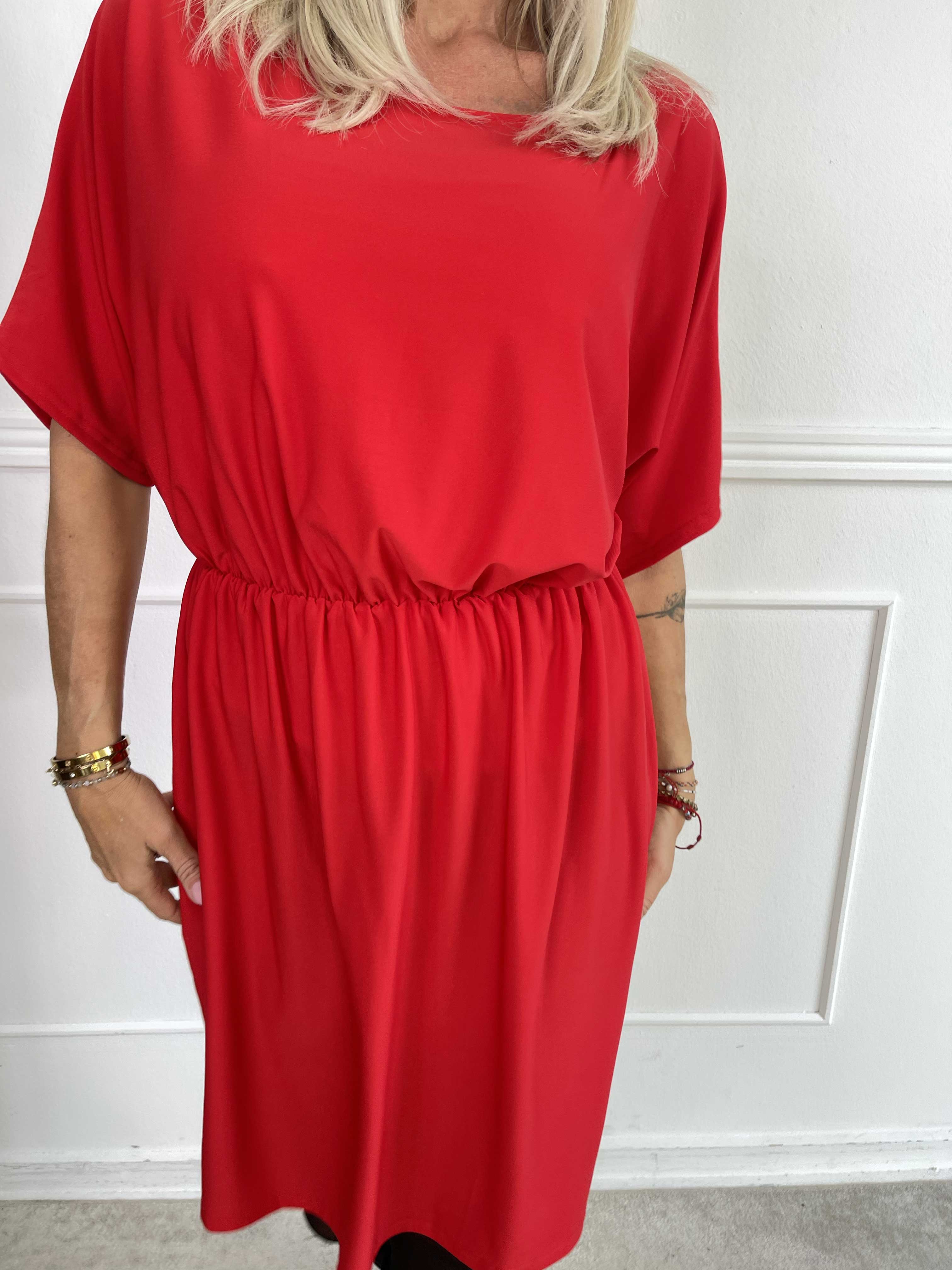 Venus Plain - Elastisk ensfarvet kjole med elastik i taljen