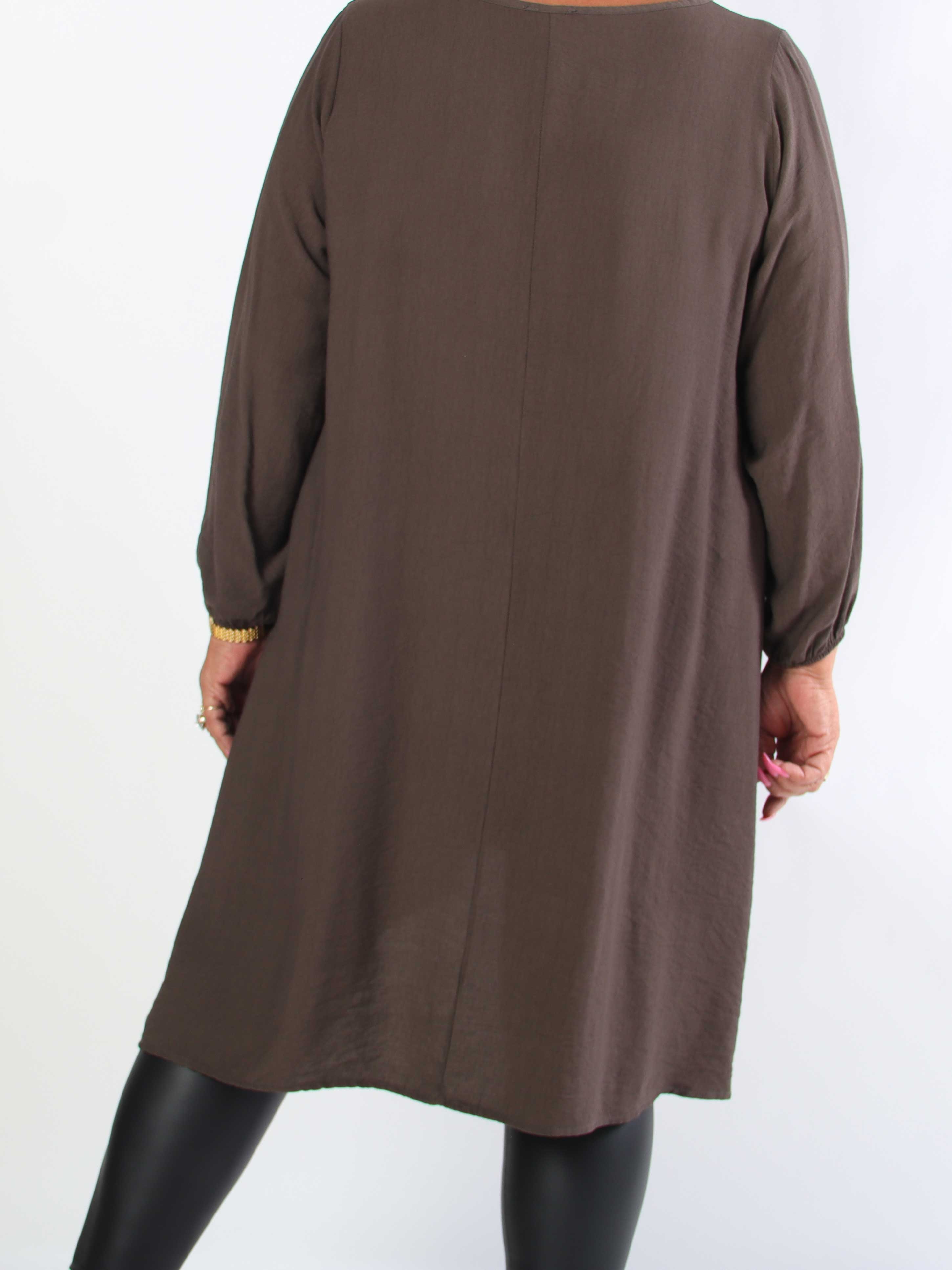 Vienna - Elegant plus size tunikakjole i viskose med fine nittedetaljer