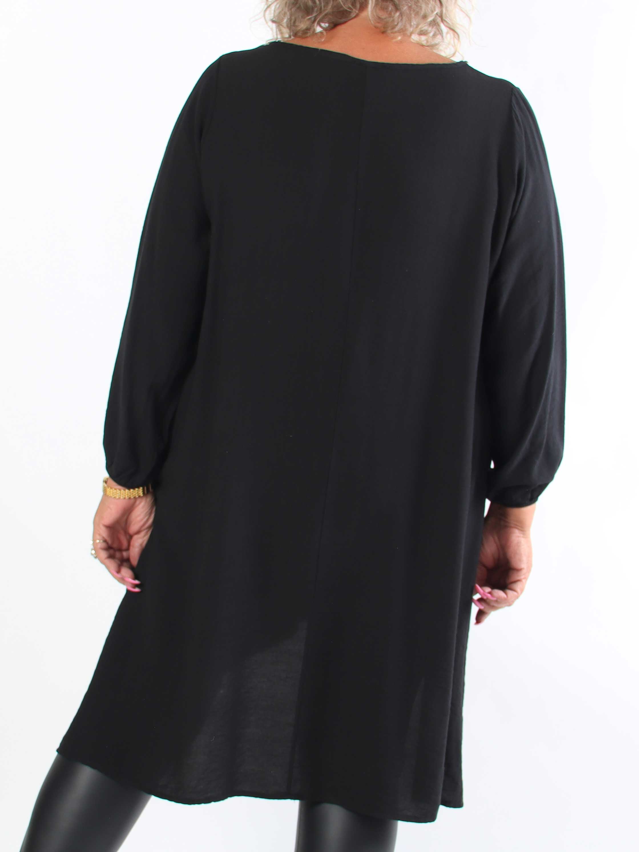 Vienna - Elegant plus size tunikakjole i viskose med fine nittedetaljer