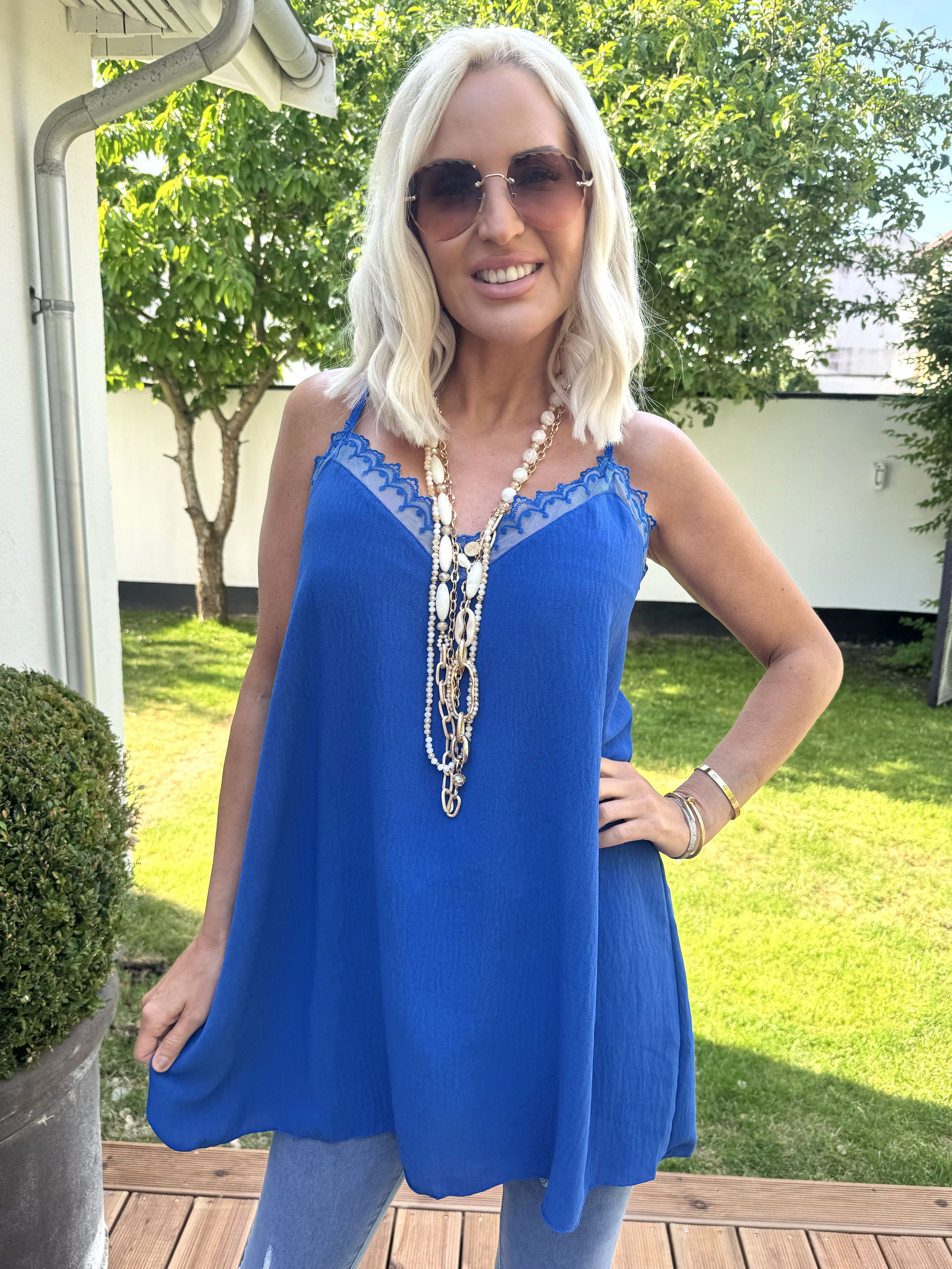 Viktoria - Top i viskose med blondekant