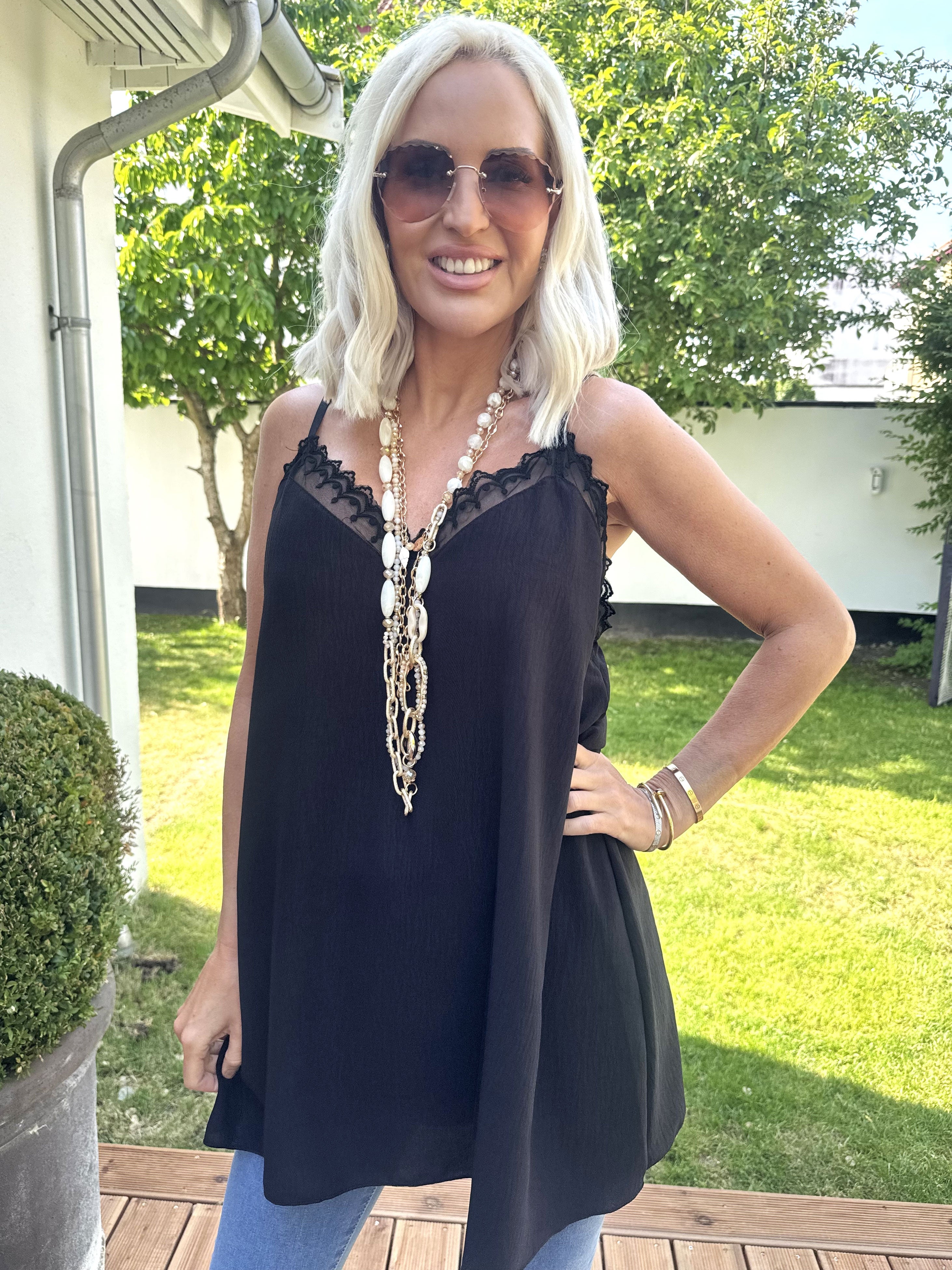 Viktoria - Top i viskose med blondekant